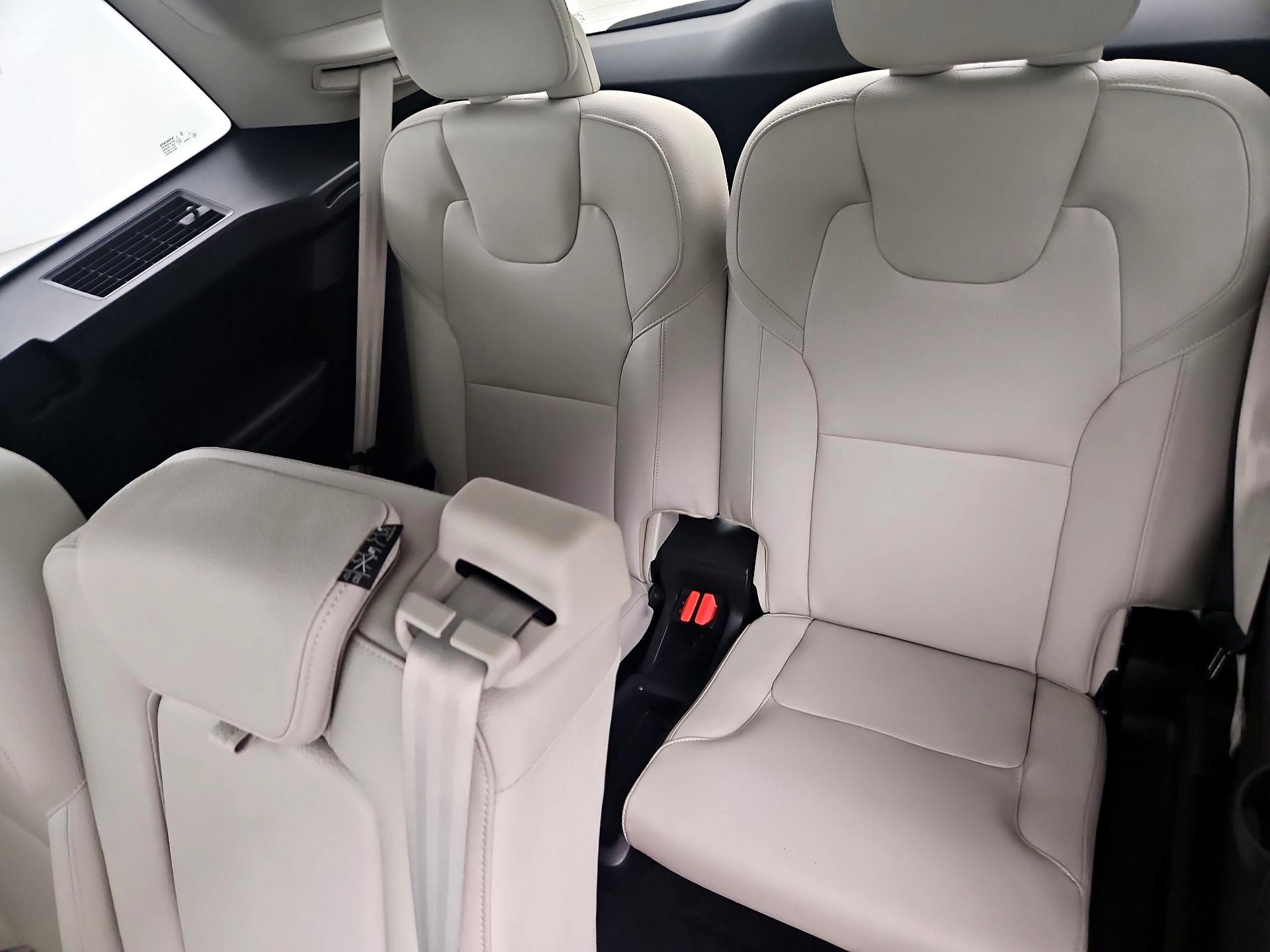 Thumbnail: 2019 Volvo XC90 - 19