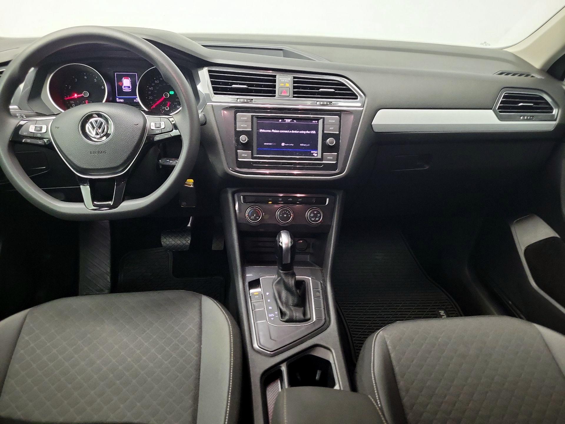 Thumbnail: 2021 Volkswagen Tiguan - 9