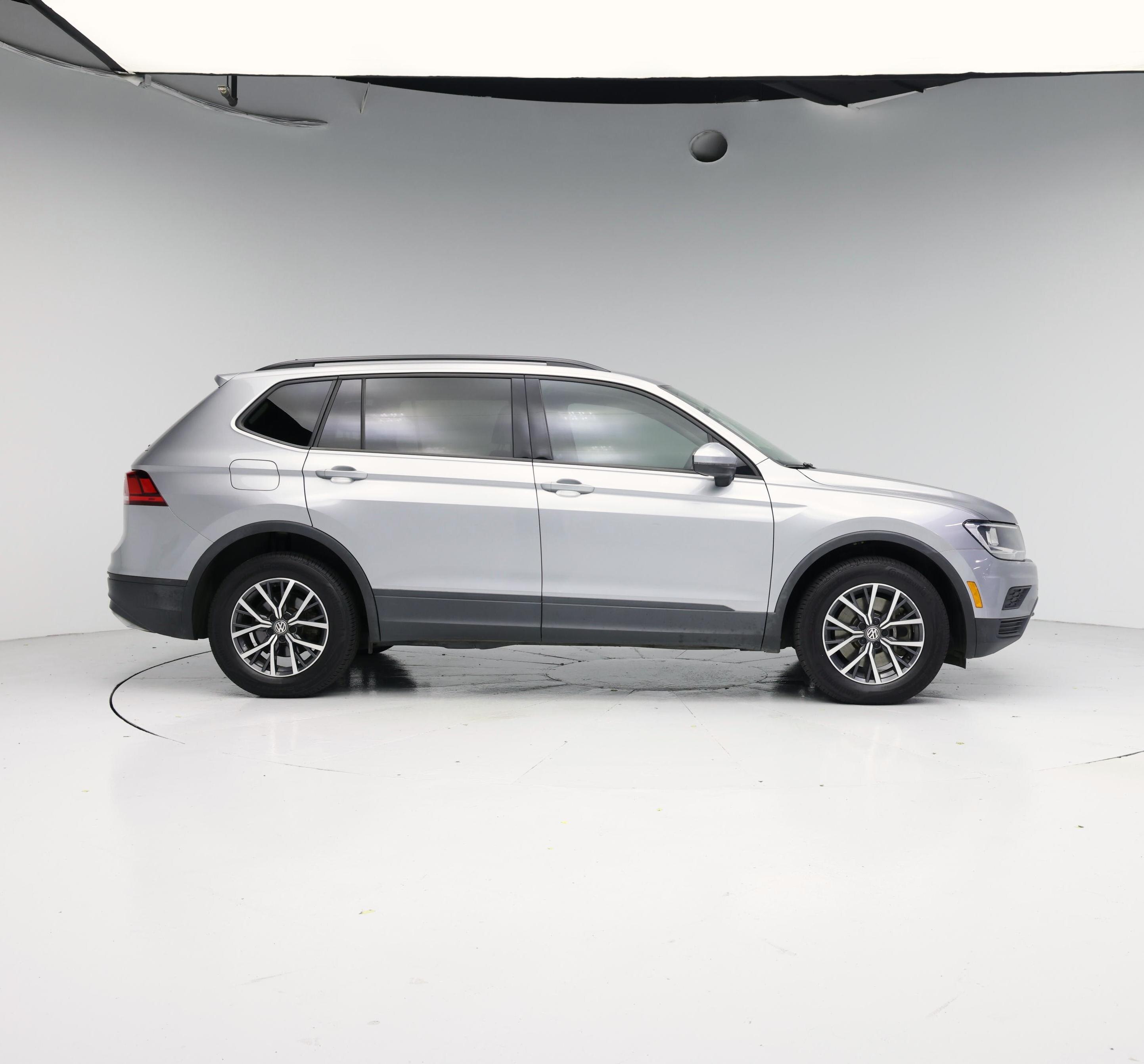 Thumbnail: 2021 Volkswagen Tiguan - 7