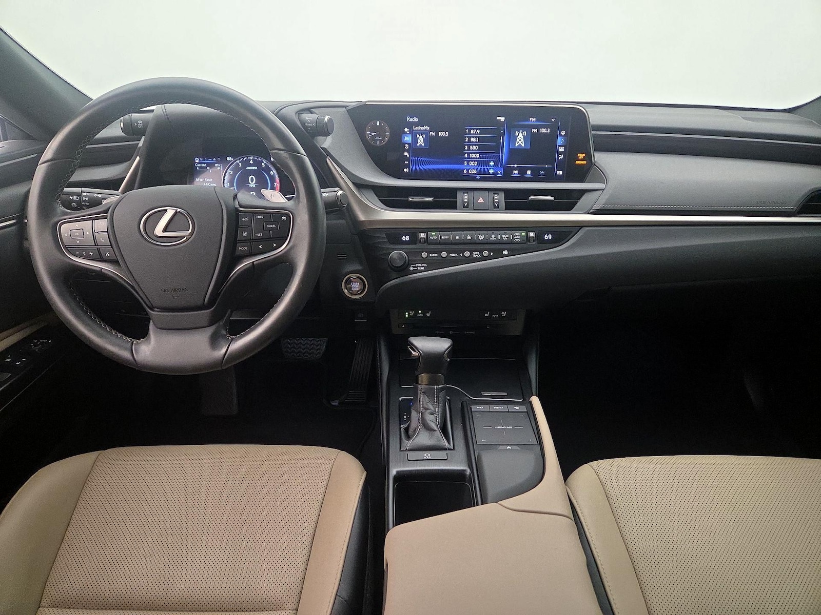 2020 Lexus ES 350 - Photo 10