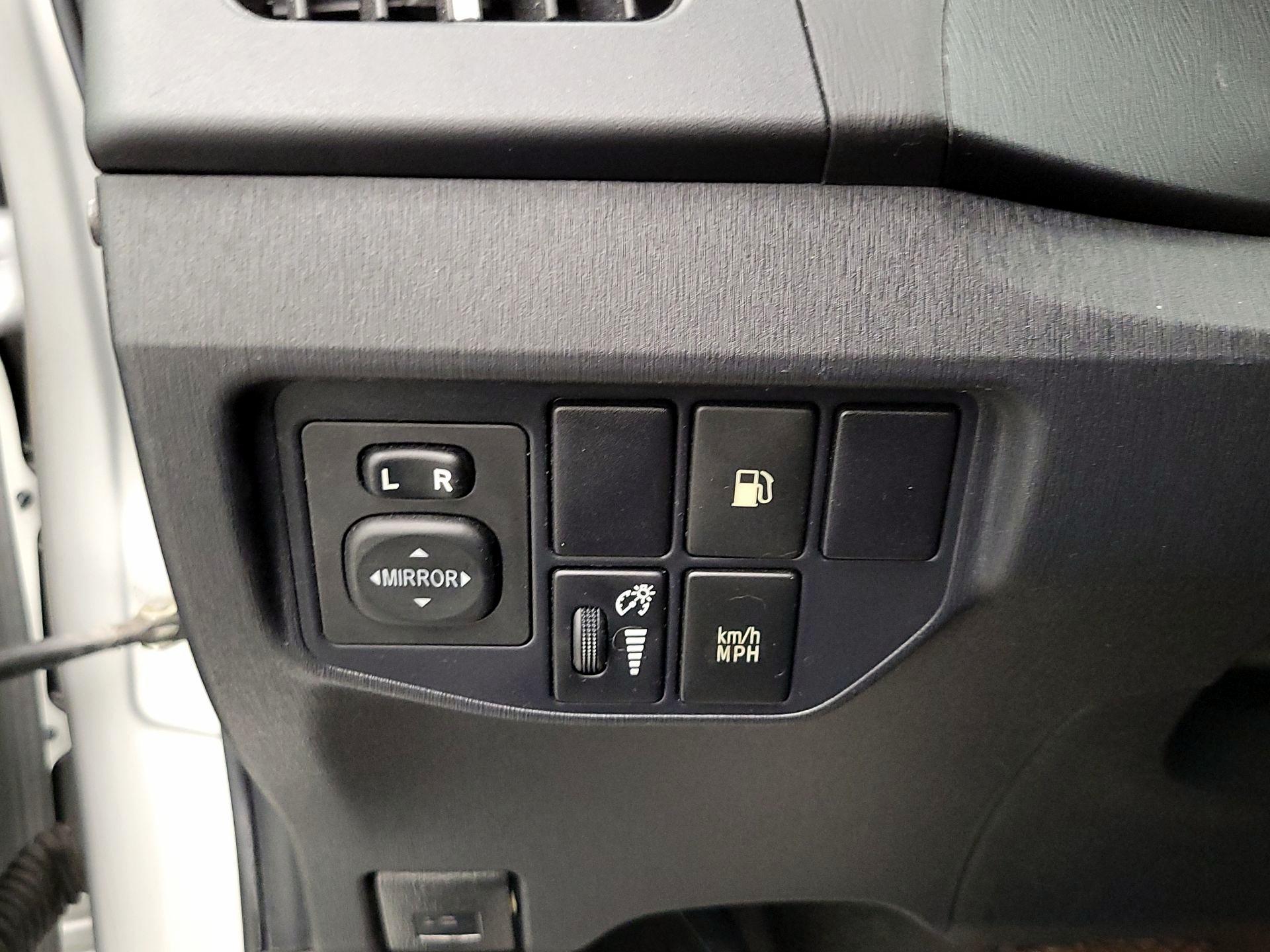 Thumbnail: 2014 Toyota Prius - 13