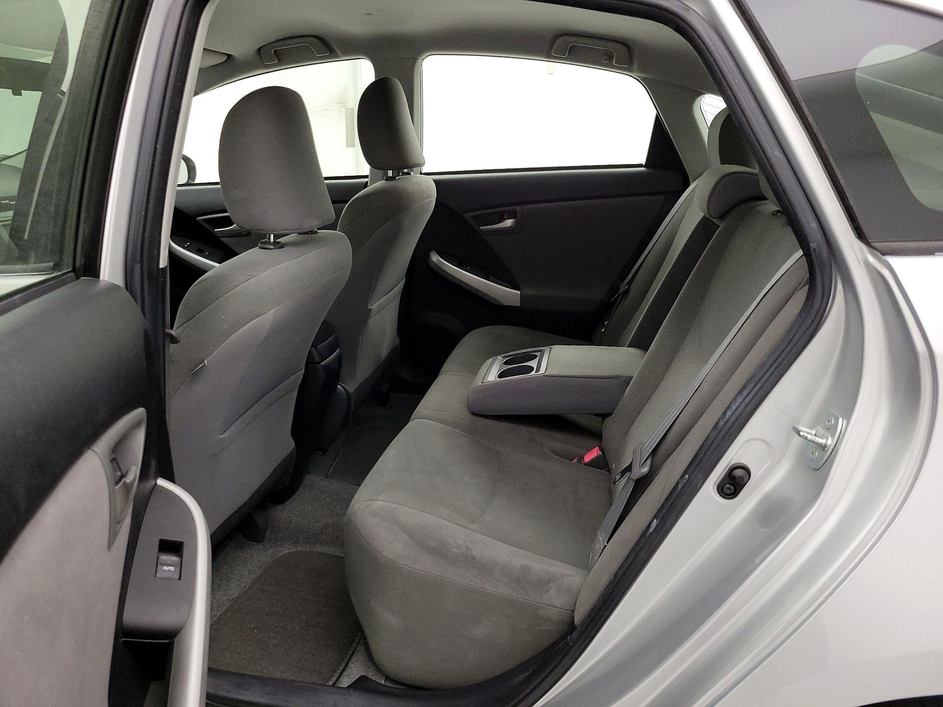 Thumbnail: 2014 Toyota Prius - 18