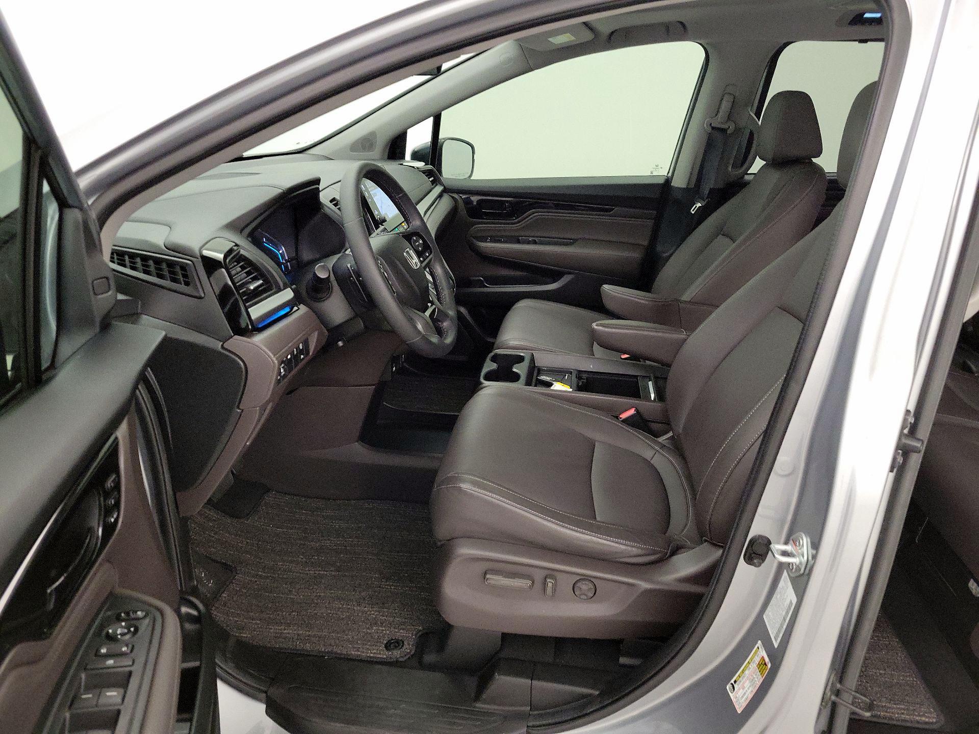 Thumbnail: 2023 Honda Odyssey - 11