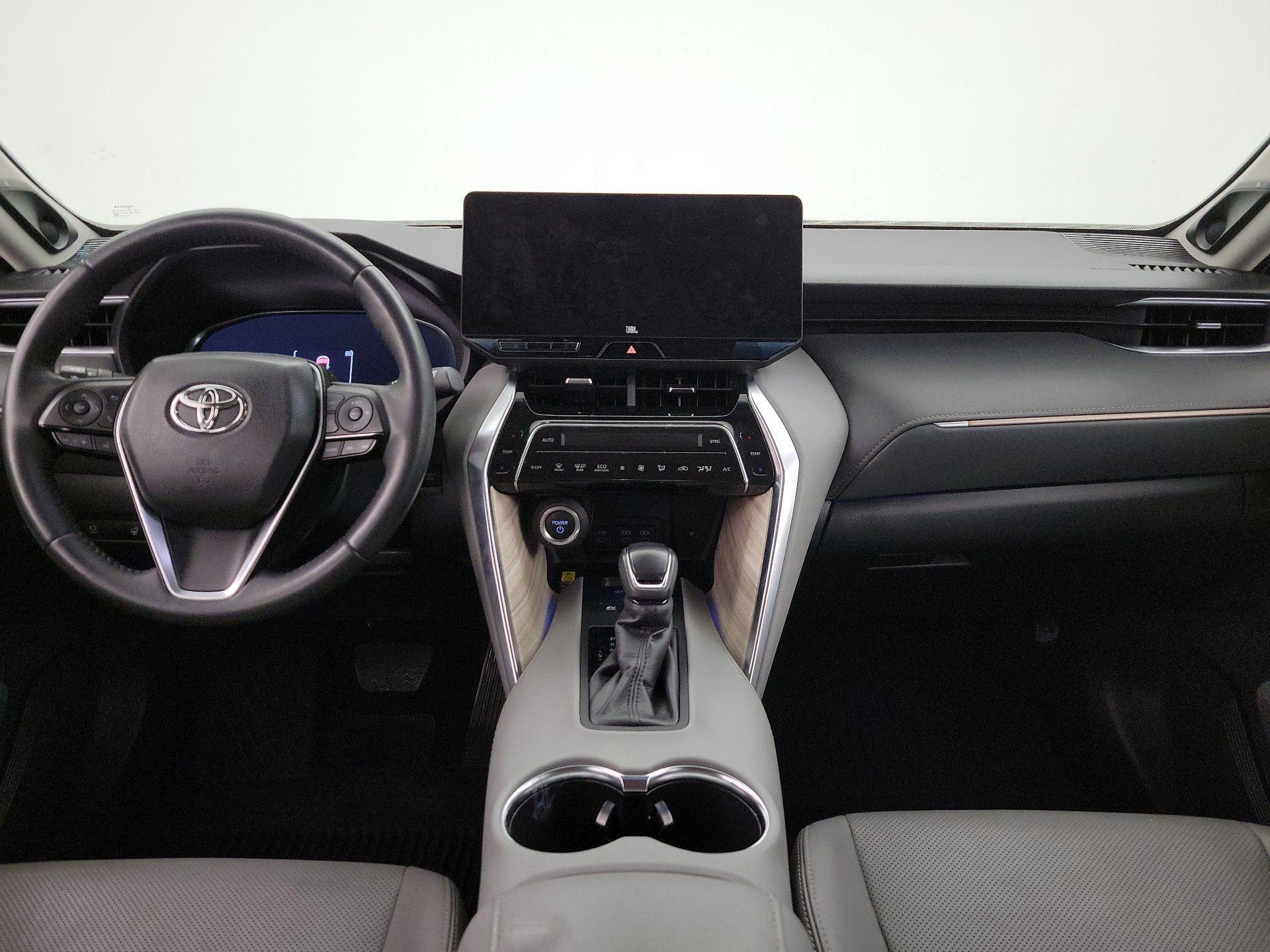 Thumbnail: 2023 Toyota Venza - 9