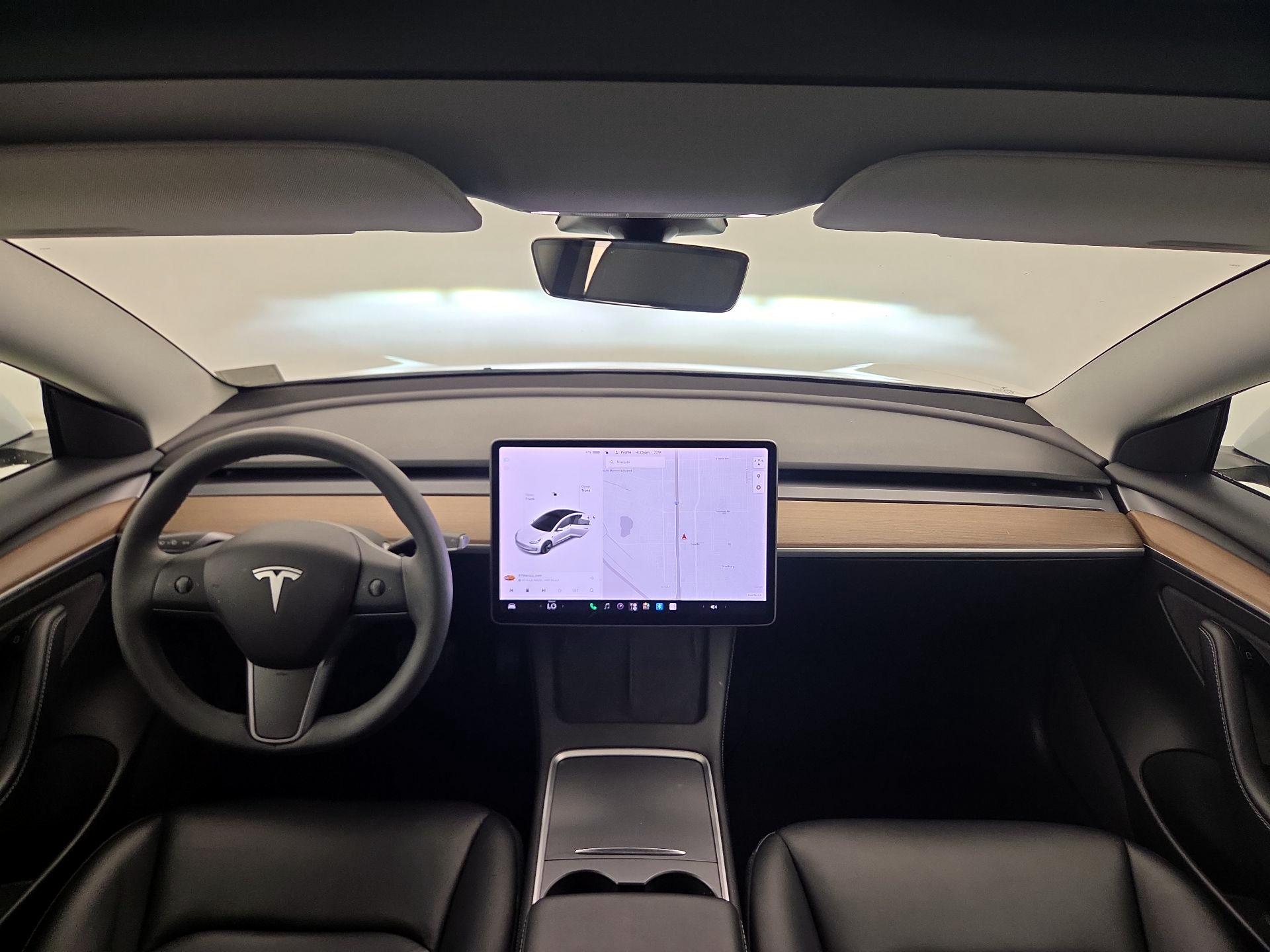 Thumbnail: 2021 Tesla Model 3 - 9