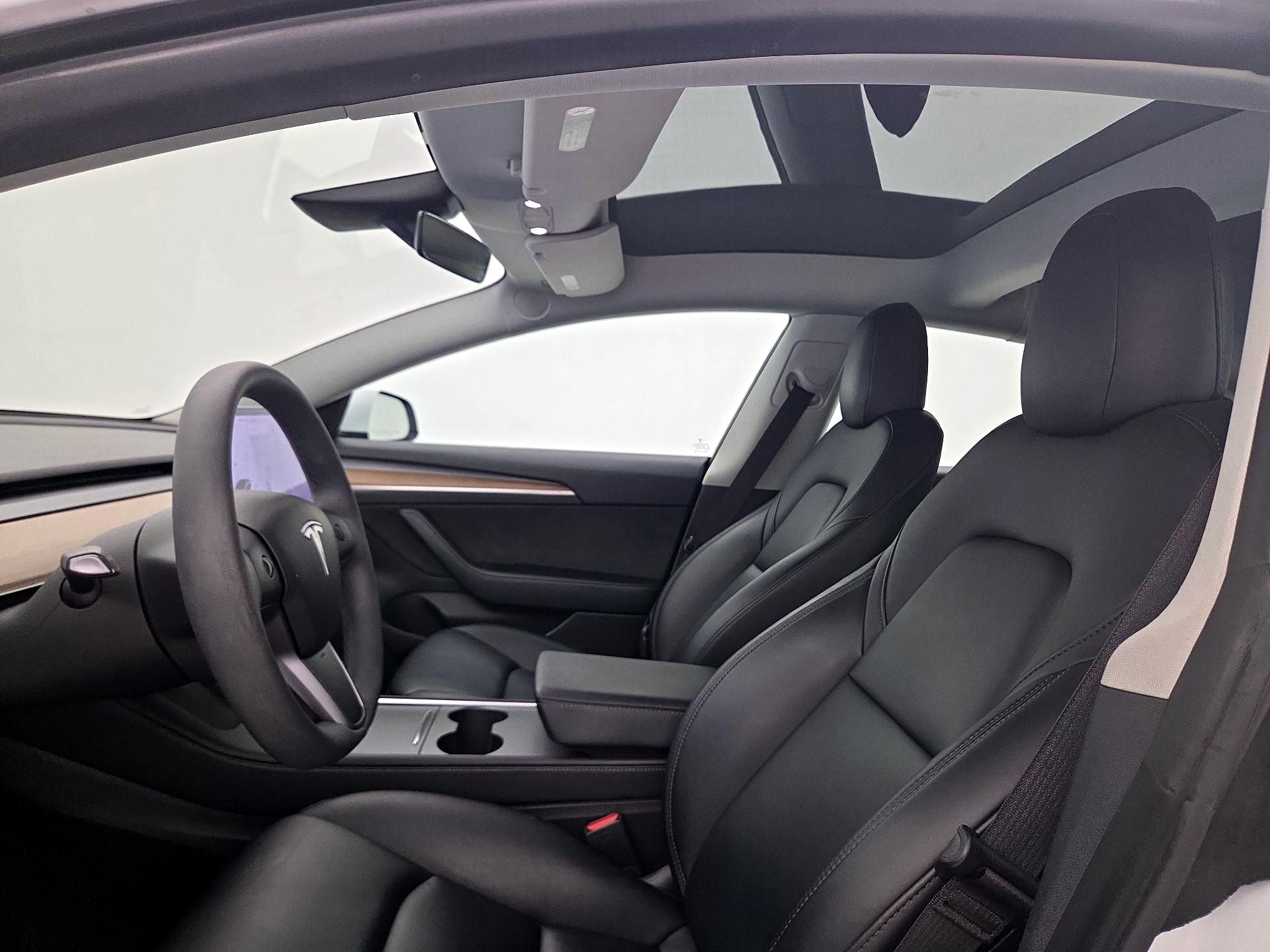Thumbnail: 2021 Tesla Model 3 - 19