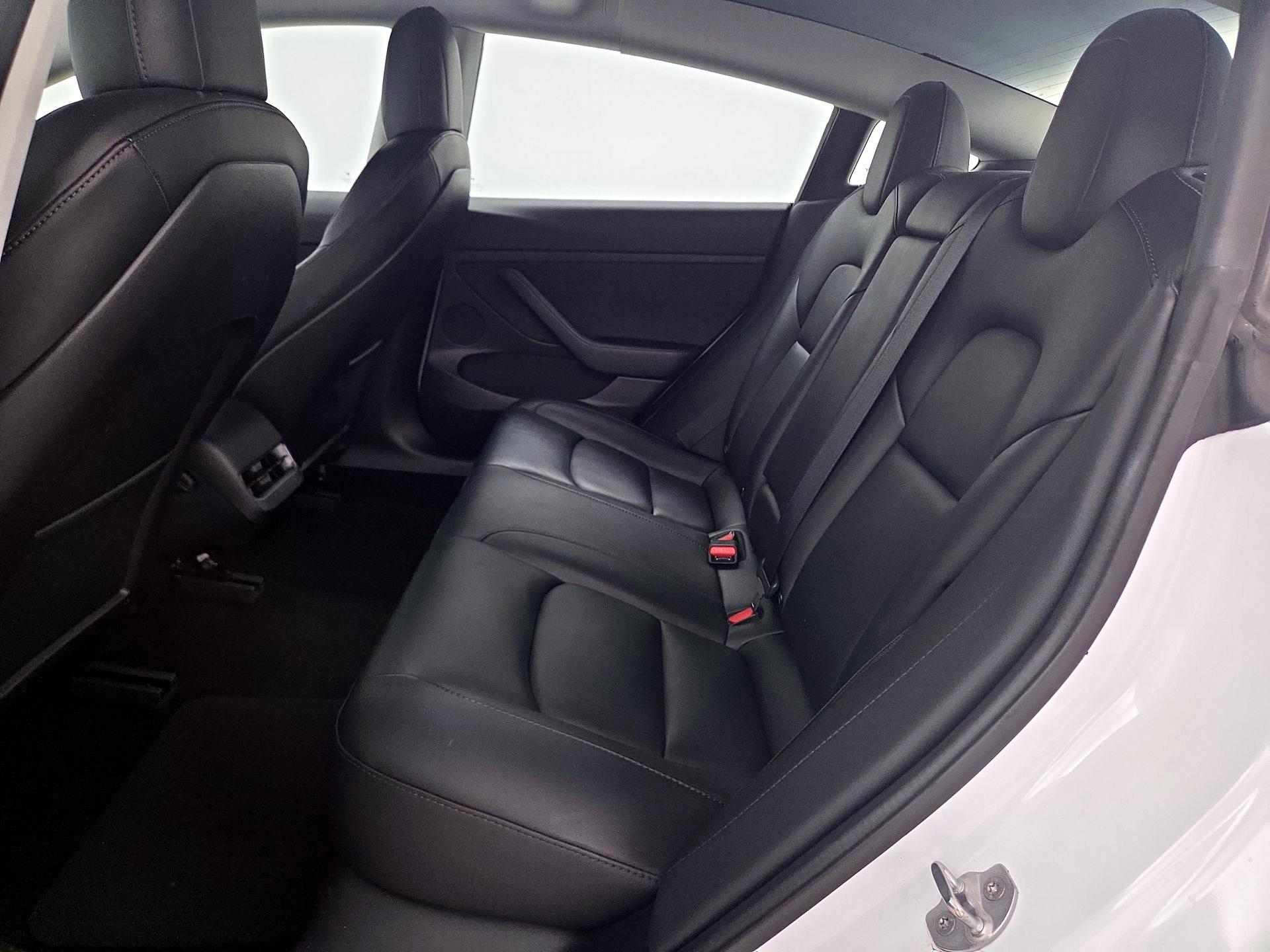 Thumbnail: 2021 Tesla Model 3 - 20