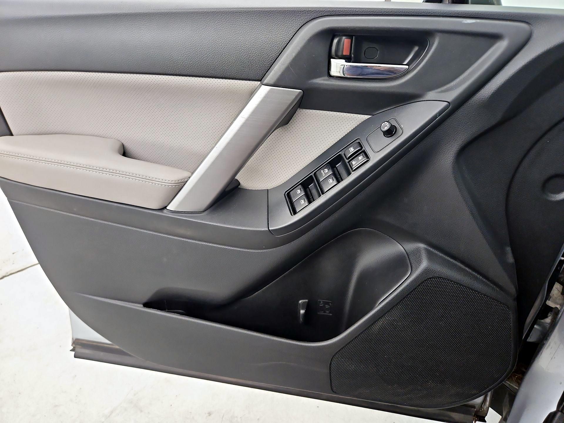 Thumbnail: 2014 Subaru Forester - 12