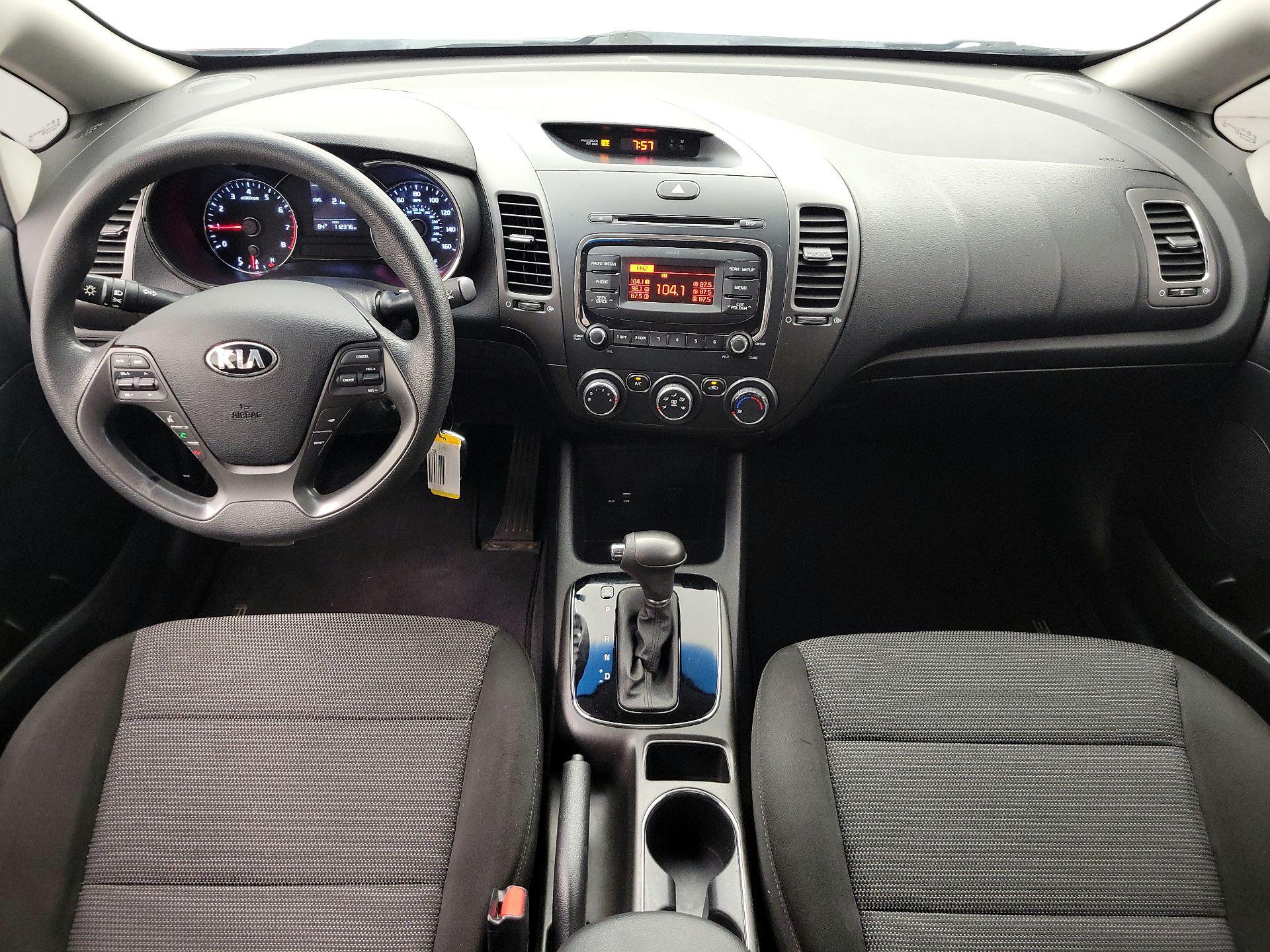 Thumbnail: 2018 Kia Forte - 9