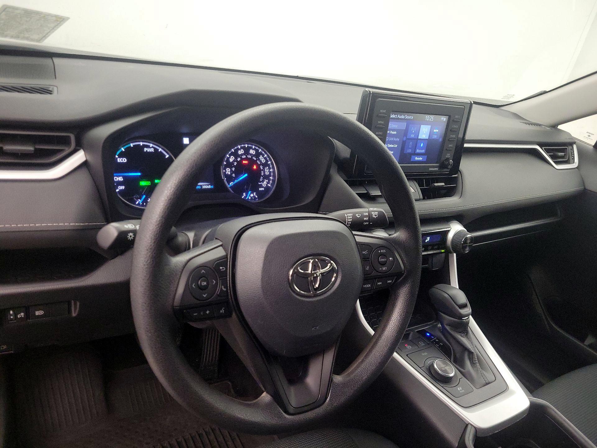 Thumbnail: 2022 Toyota RAV4 - 9