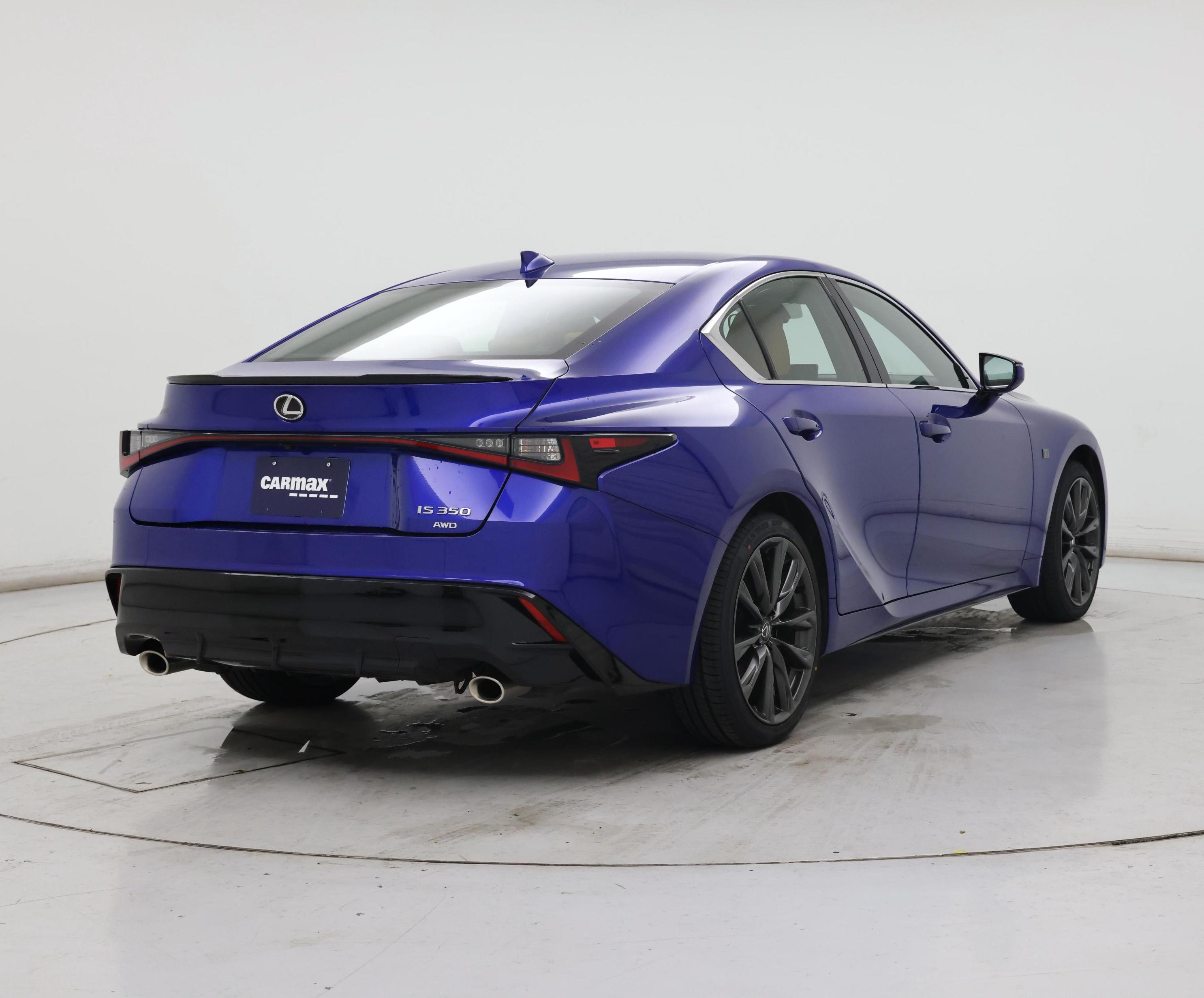 Thumbnail: 2024 Lexus IS - 8