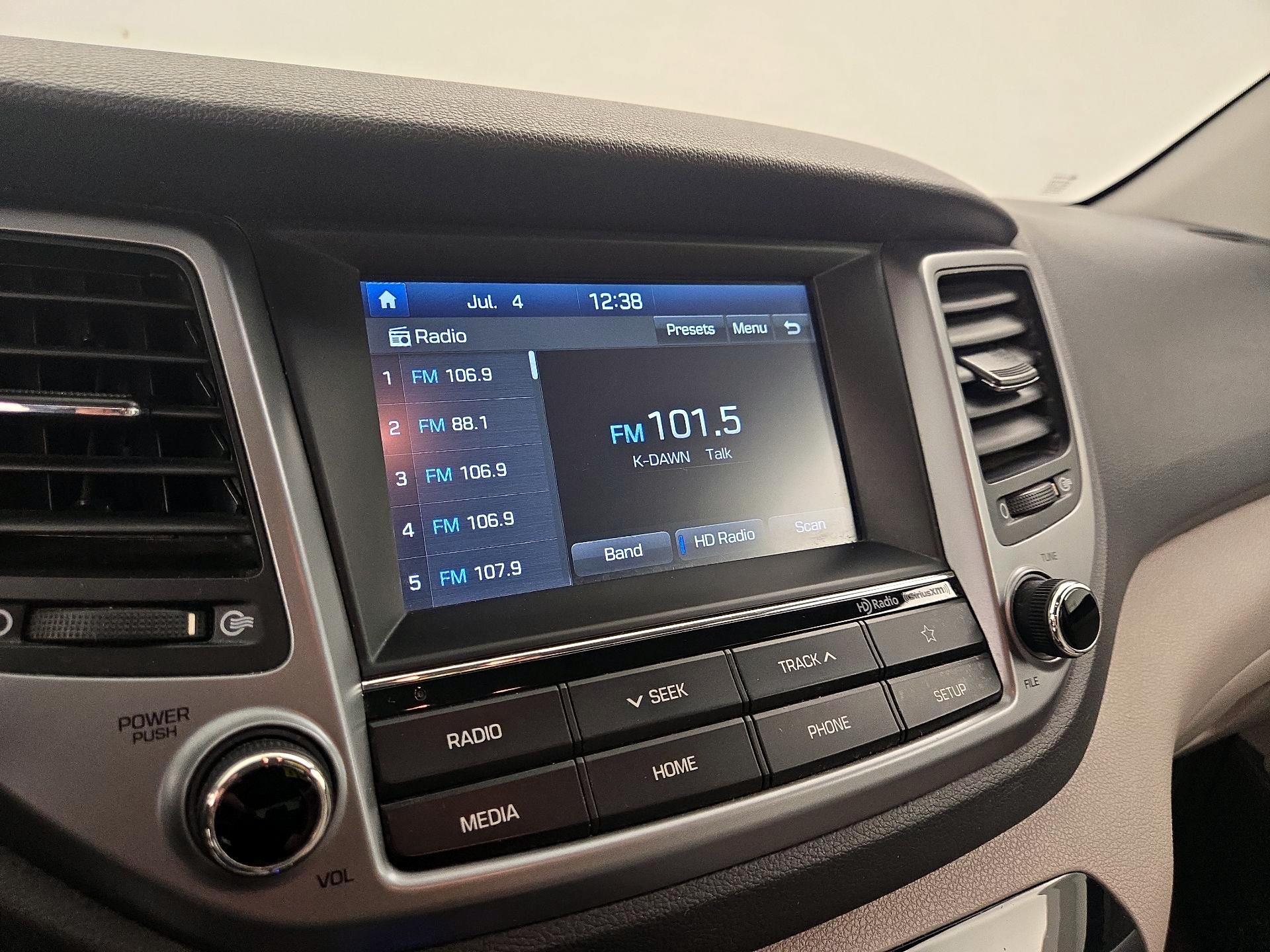 Thumbnail: 2018 Hyundai Tucson - 15