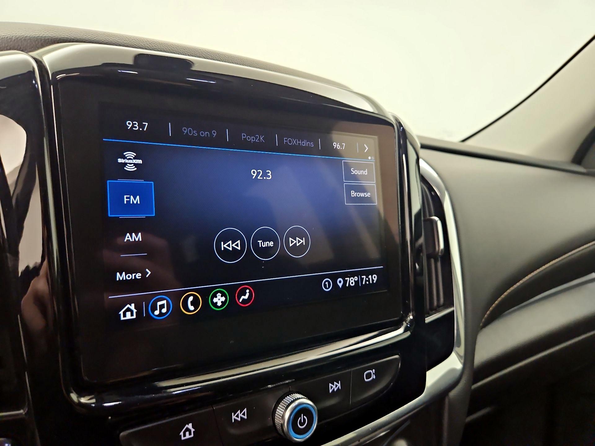 Thumbnail: 2021 Chevrolet Traverse - 15