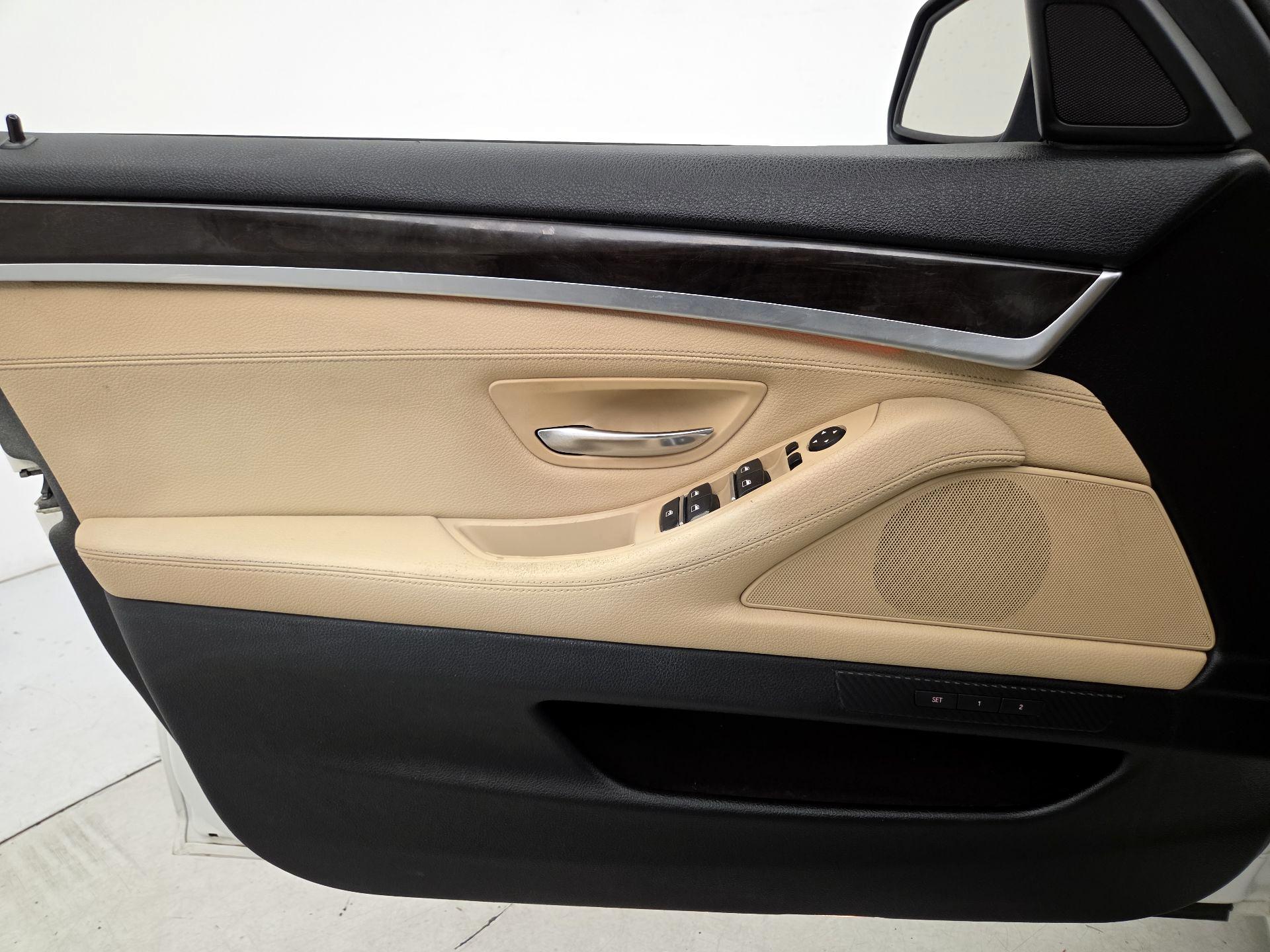 Thumbnail: 2016 BMW 5 Series - 12