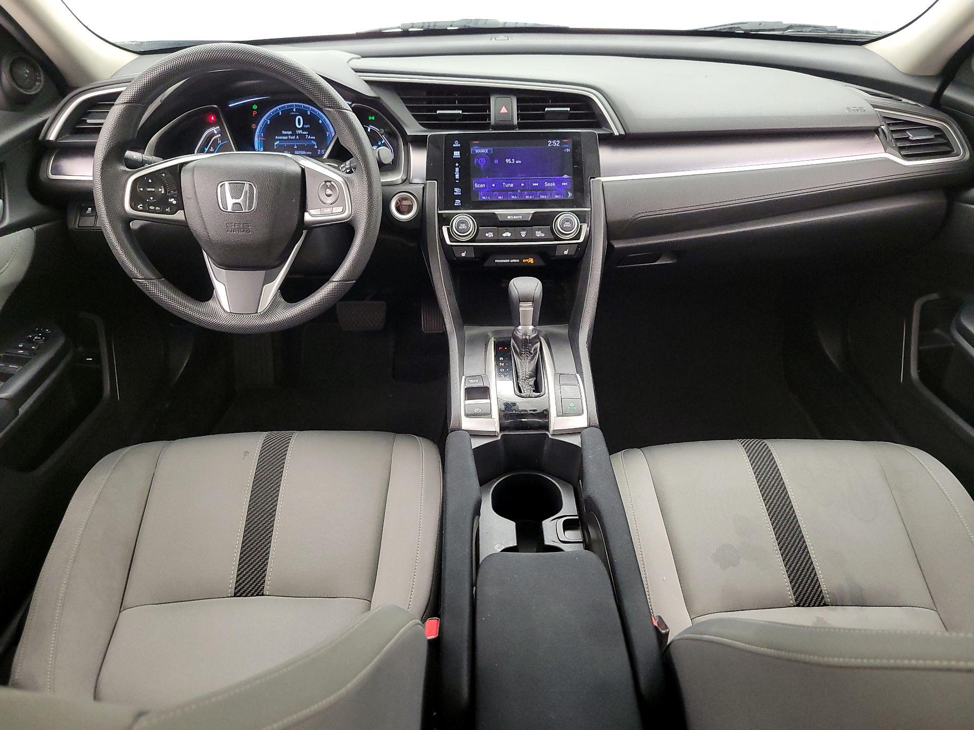 Thumbnail: 2016 Honda Civic - 9