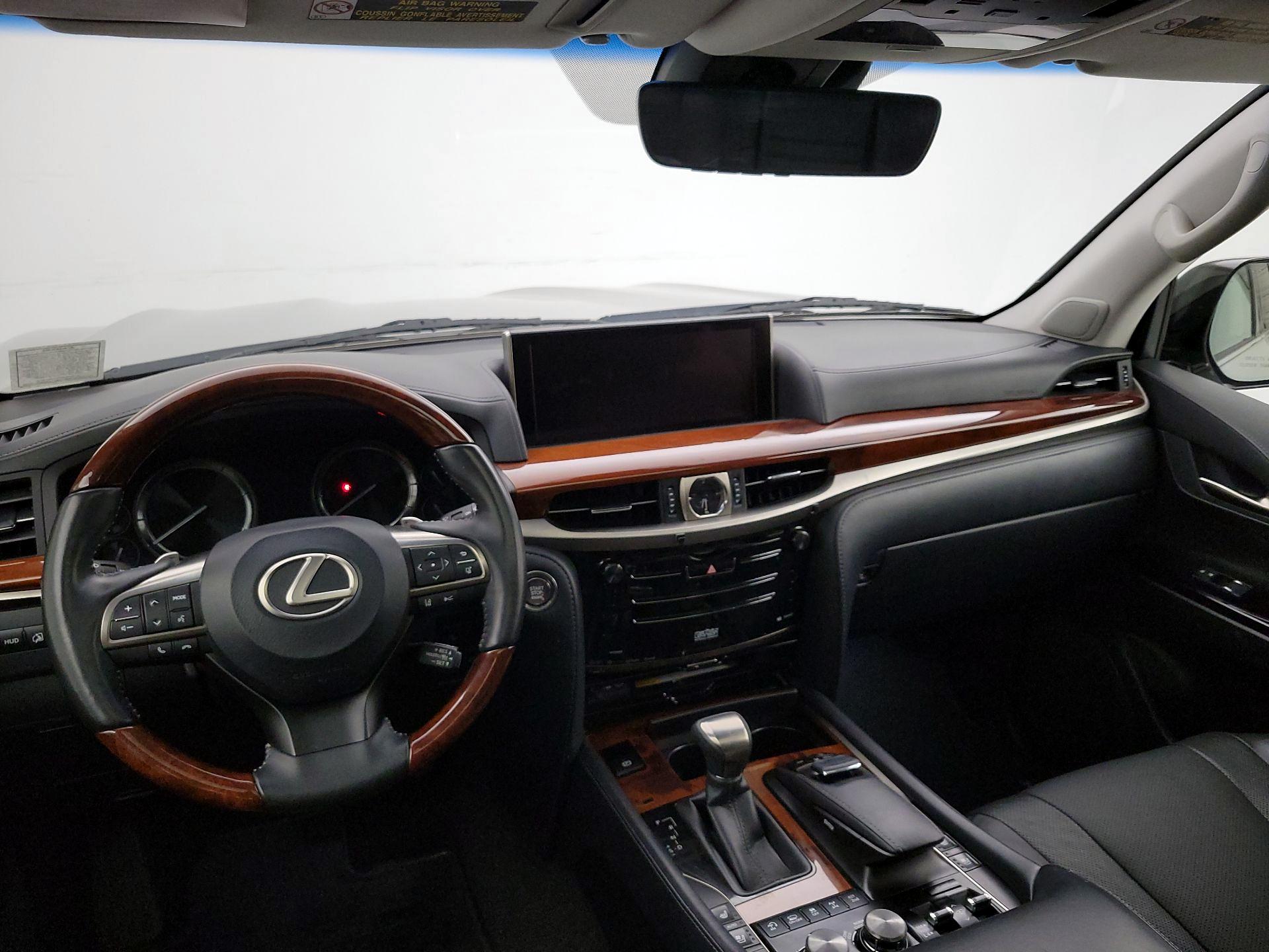 Thumbnail: 2019 Lexus LX - 9