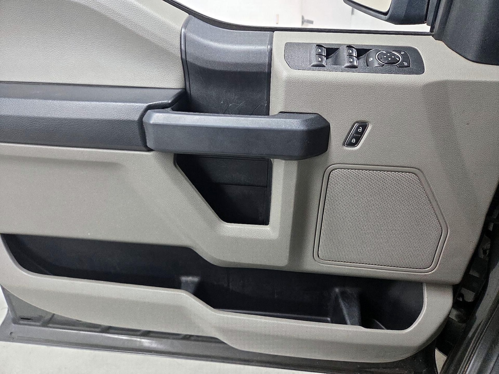 2020 Ford F-150 XL - Photo 13