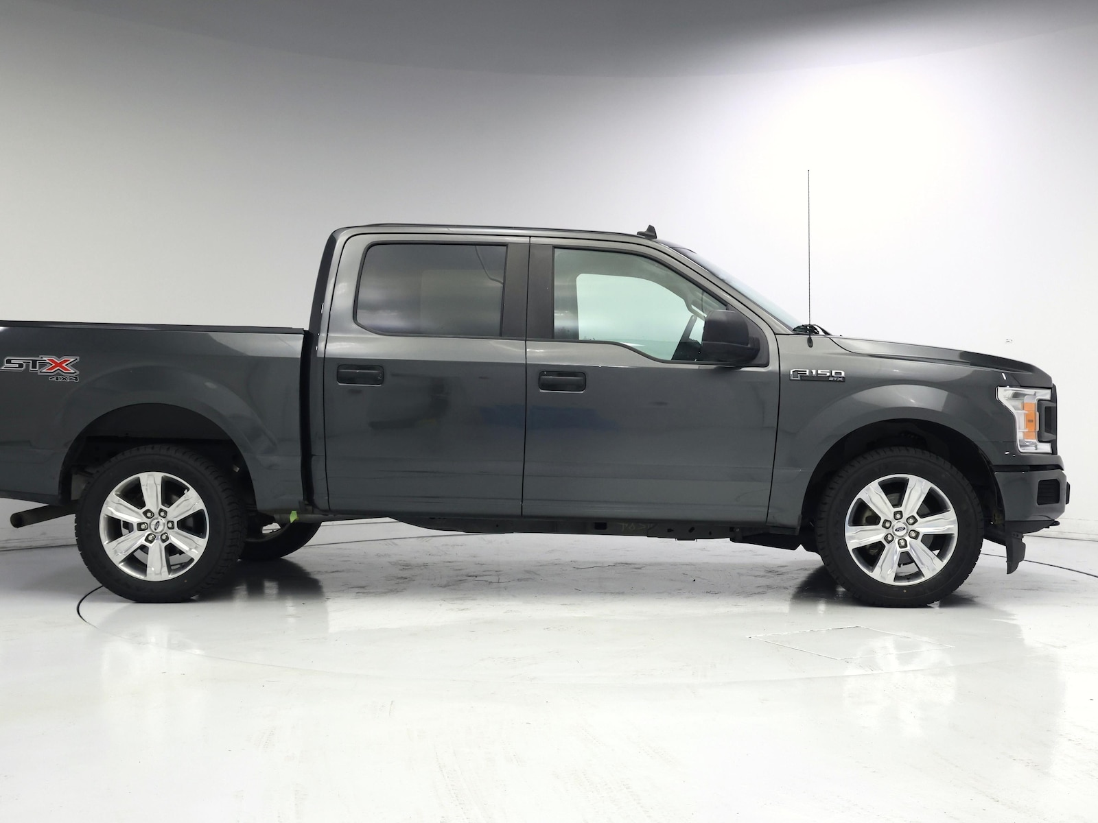 2020 Ford F-150 XL - Photo 8