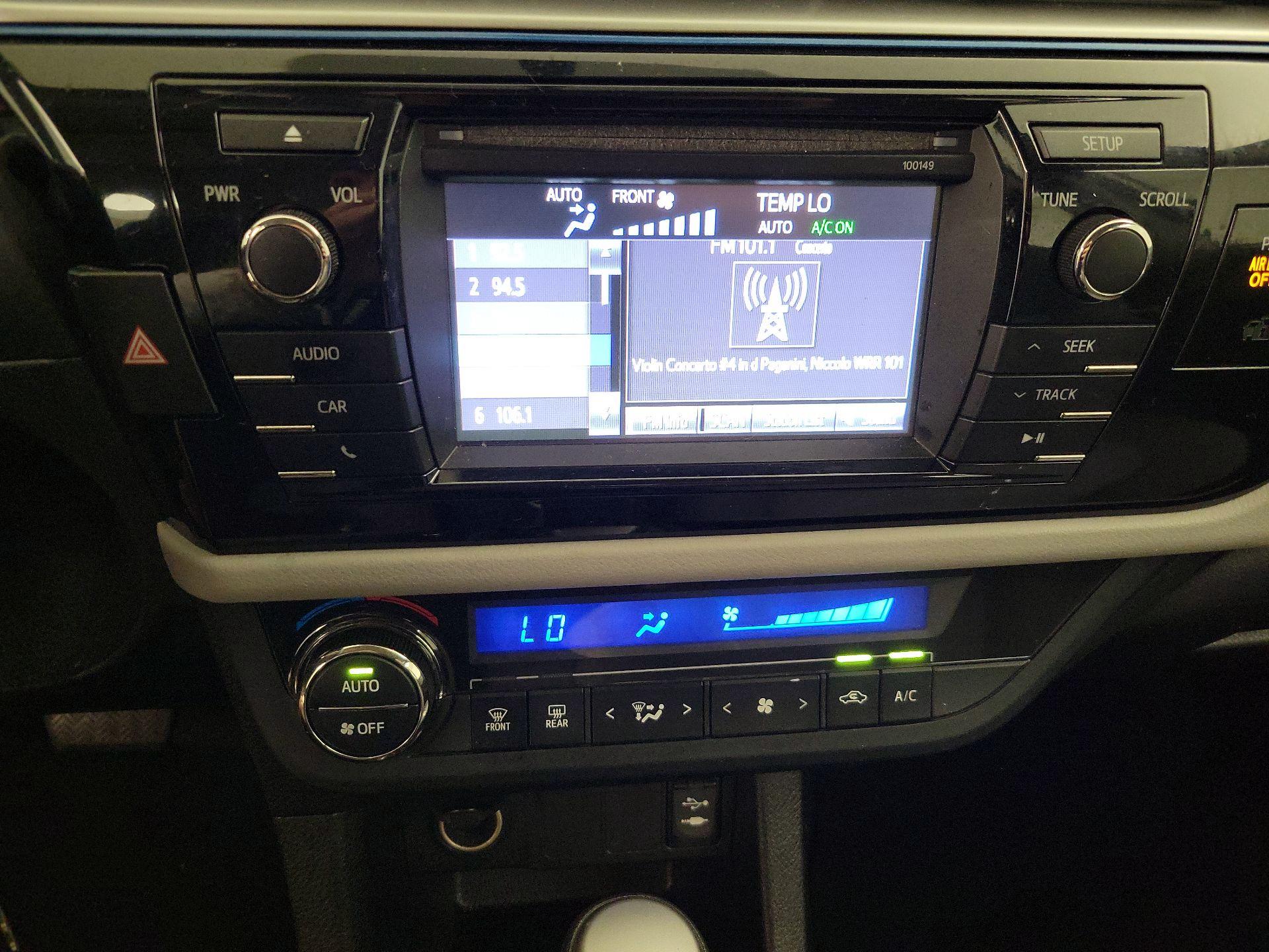 Thumbnail: 2014 Toyota Corolla - 15