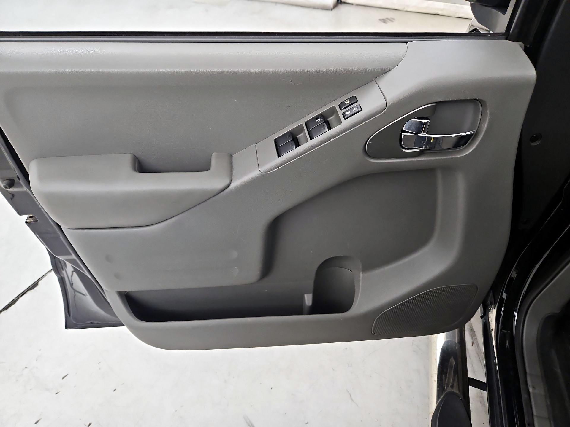 Thumbnail: 2019 Nissan Frontier - 12