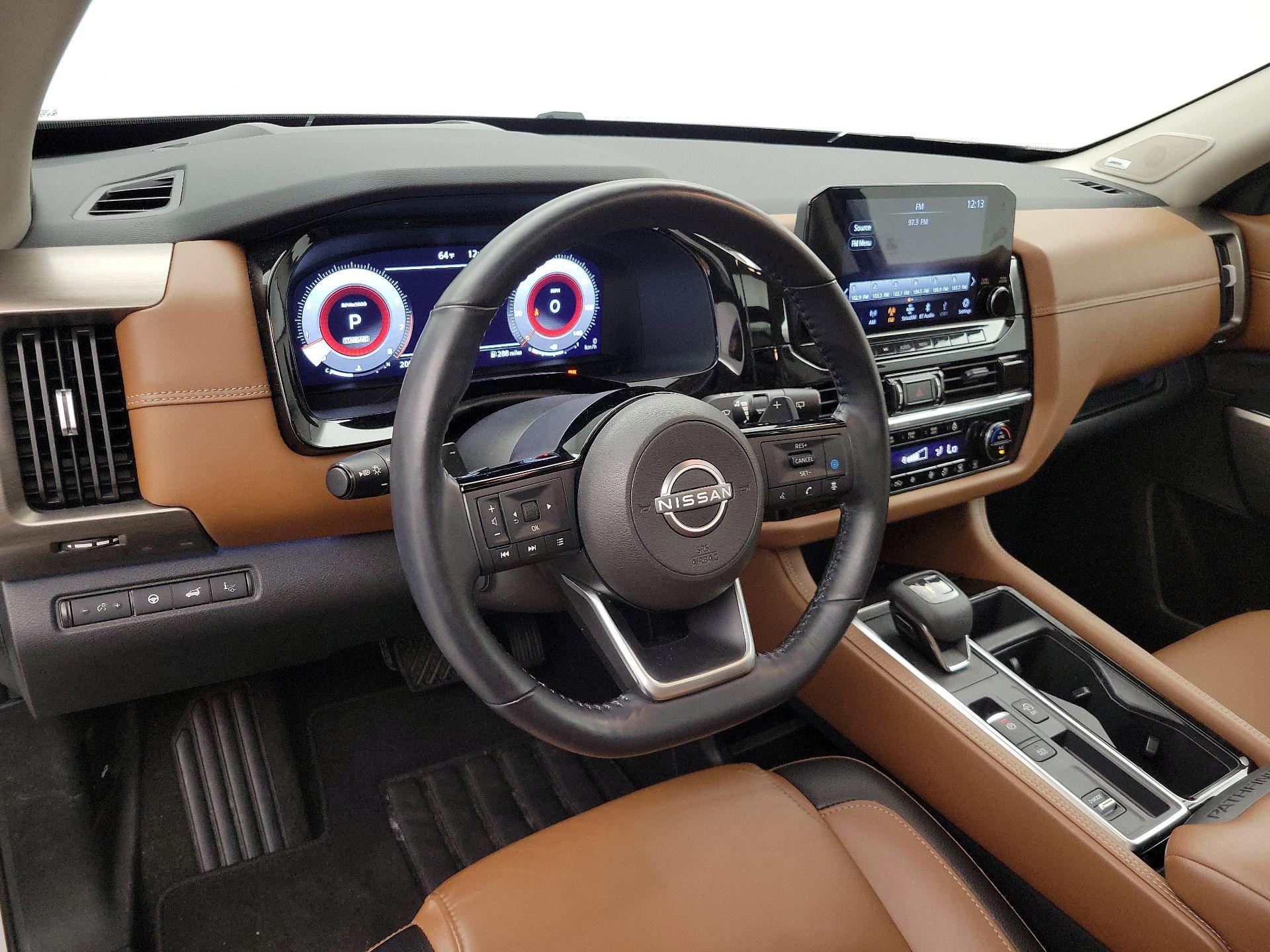 Thumbnail: 2023 Nissan Pathfinder - 9