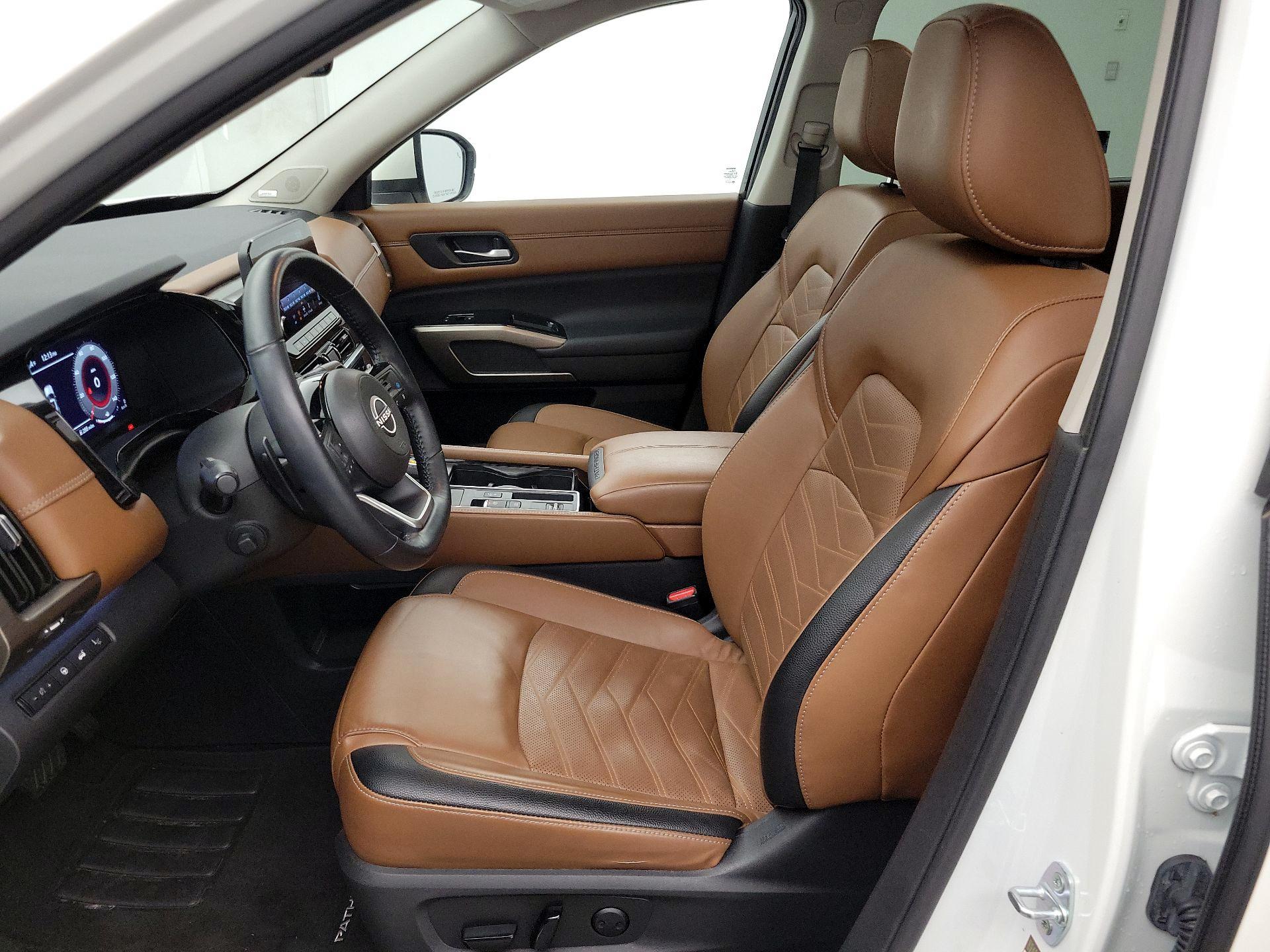 Thumbnail: 2023 Nissan Pathfinder - 11