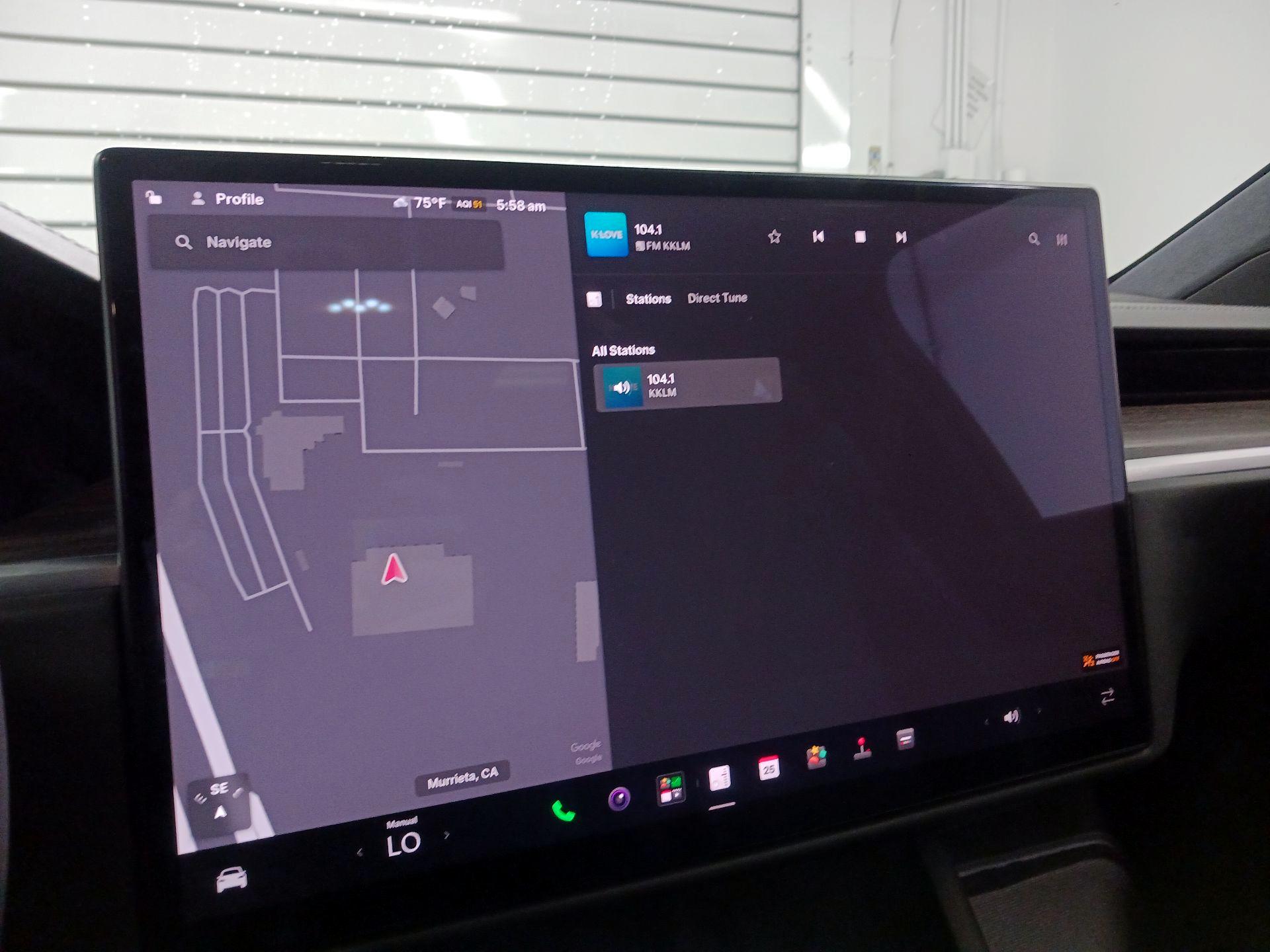 Thumbnail: 2023 Tesla Model X - 15
