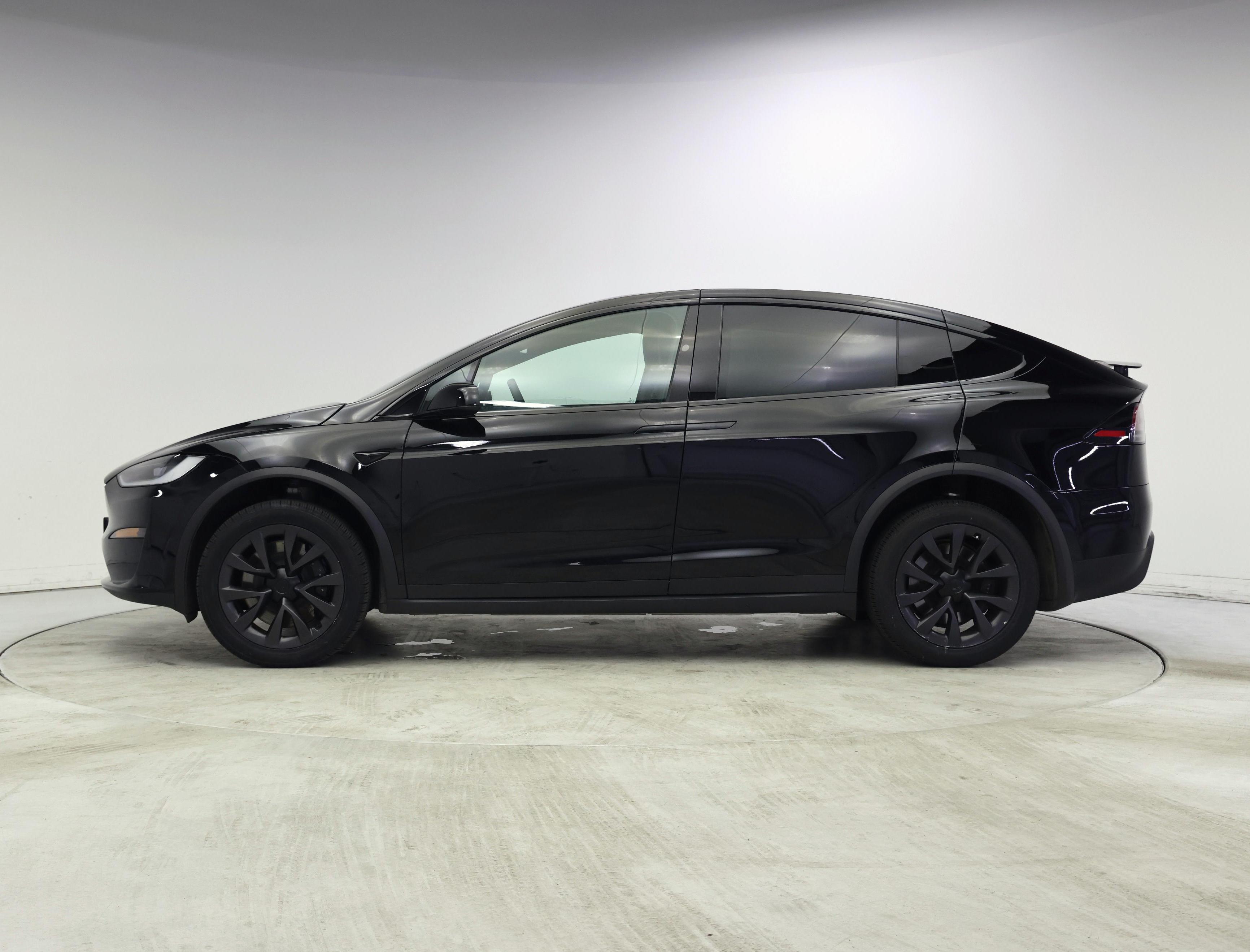 Thumbnail: 2023 Tesla Model X - 3