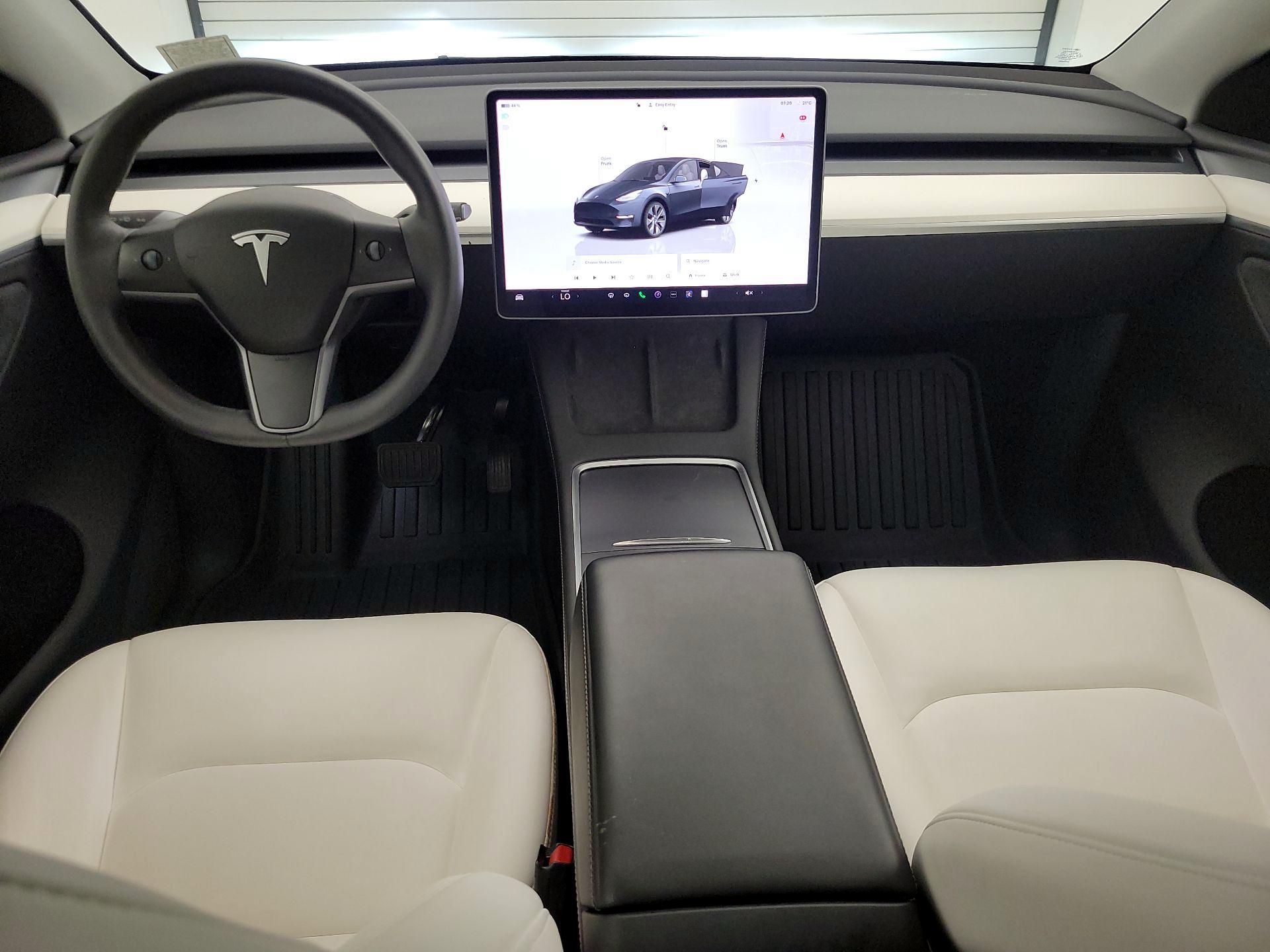 Thumbnail: 2023 Tesla Model Y - 9