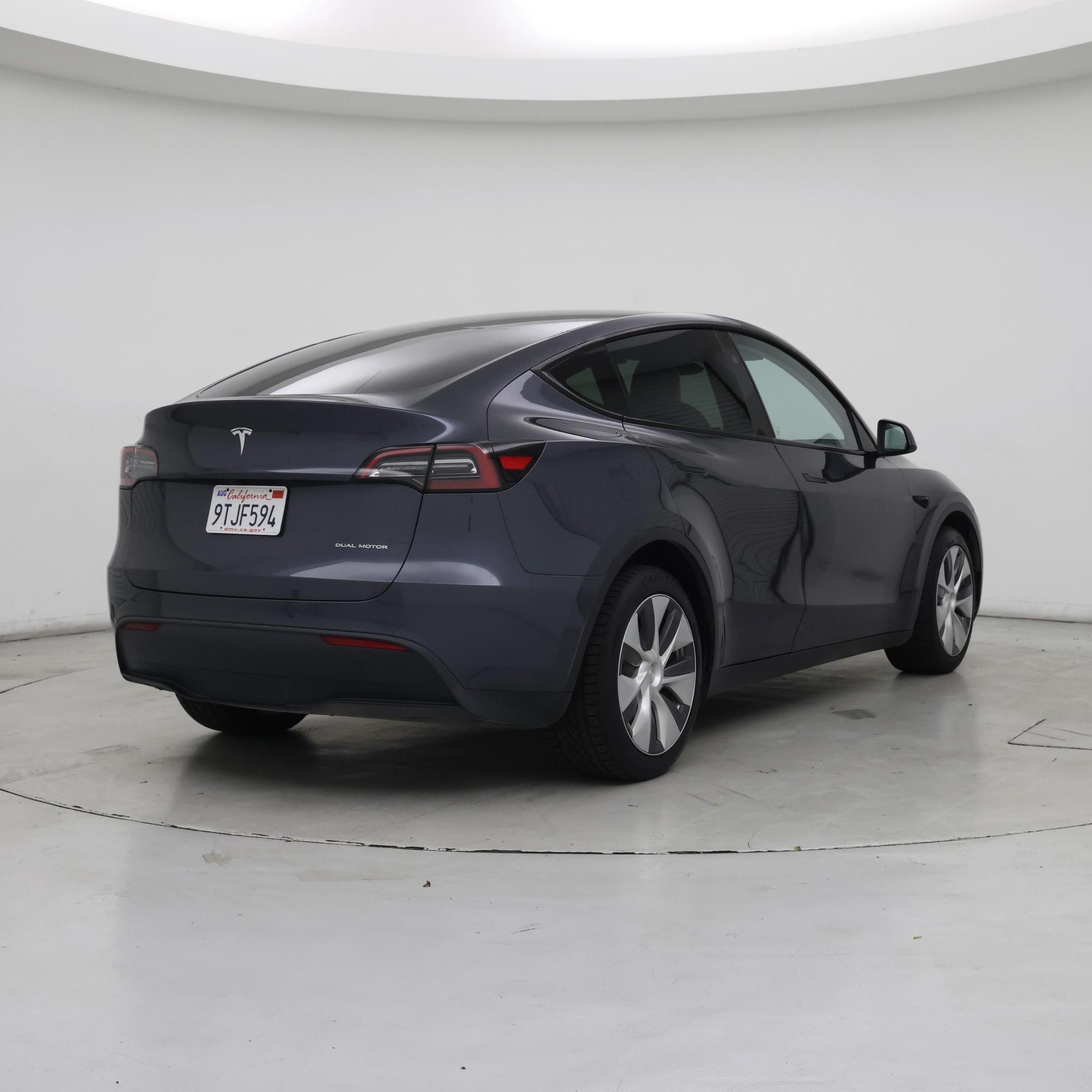 Thumbnail: 2023 Tesla Model Y - 8