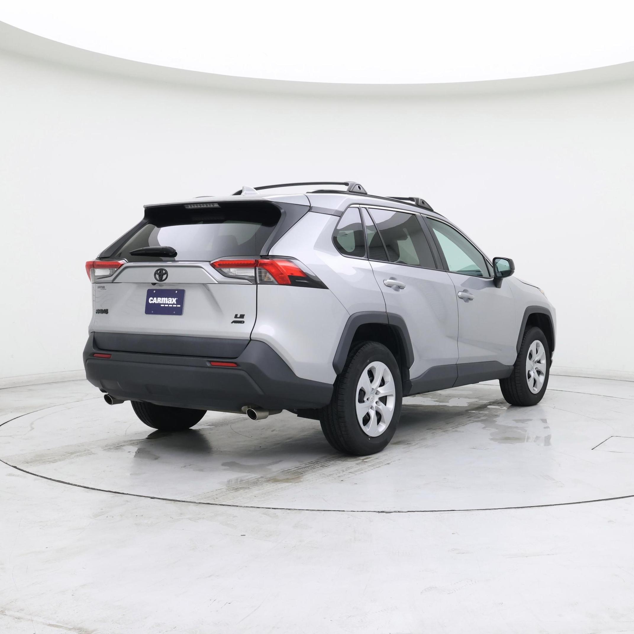 Thumbnail: 2021 Toyota RAV4 - 8