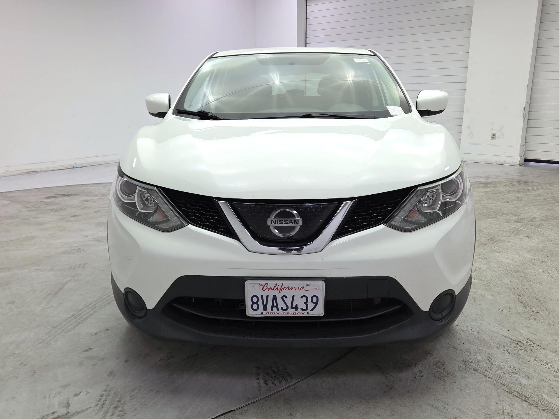 Thumbnail: 2019 Nissan Rogue Sport - 2