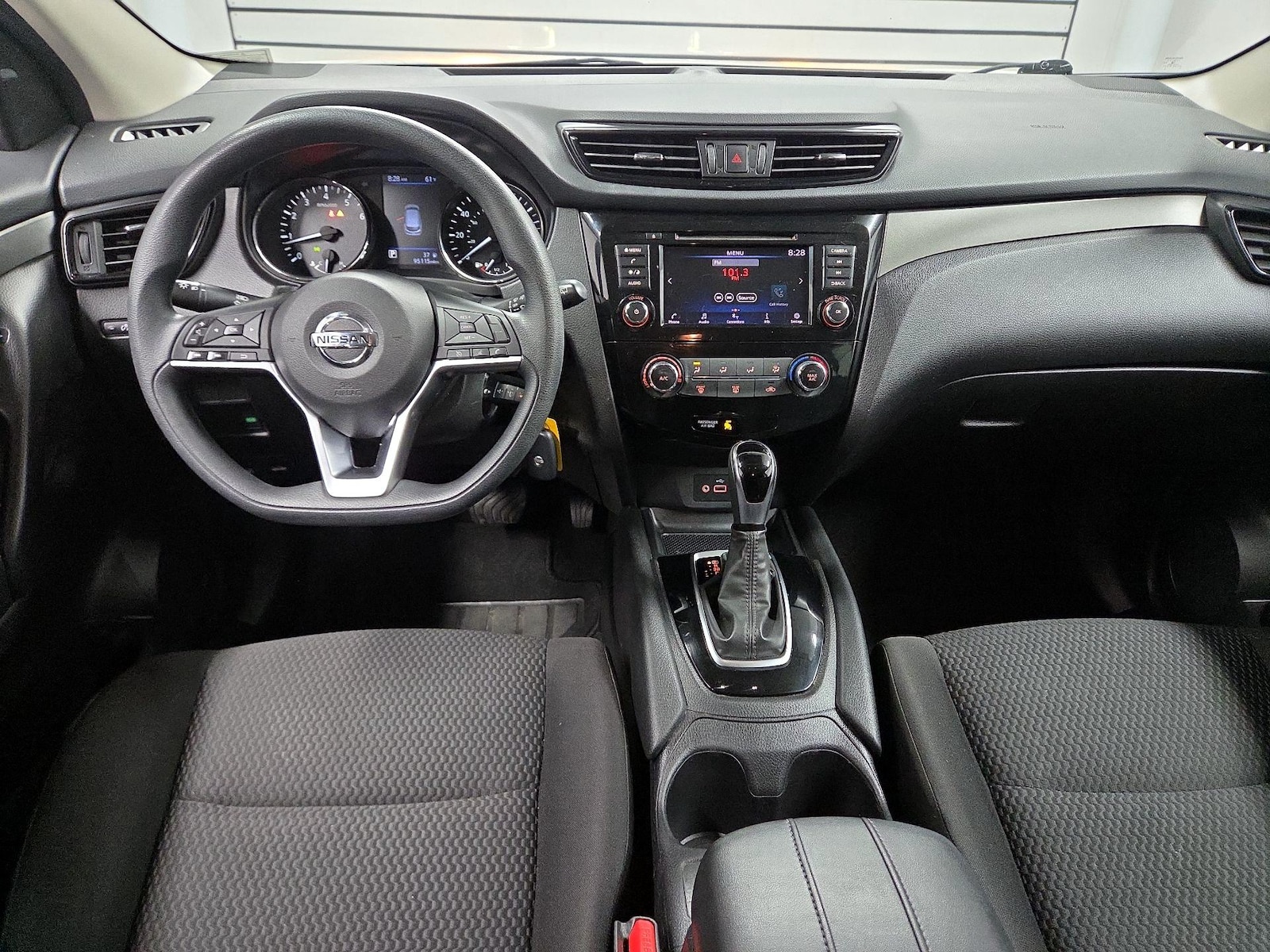 Photo 8