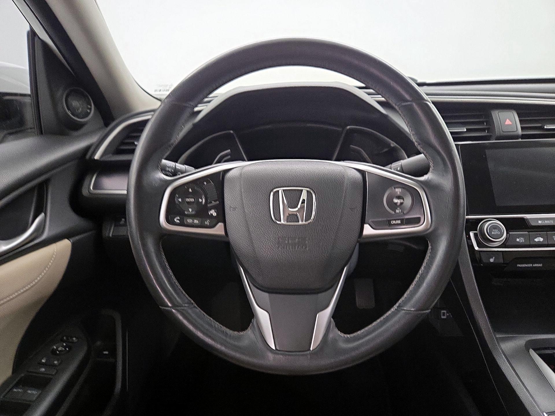 Thumbnail: 2017 Honda Civic - 10