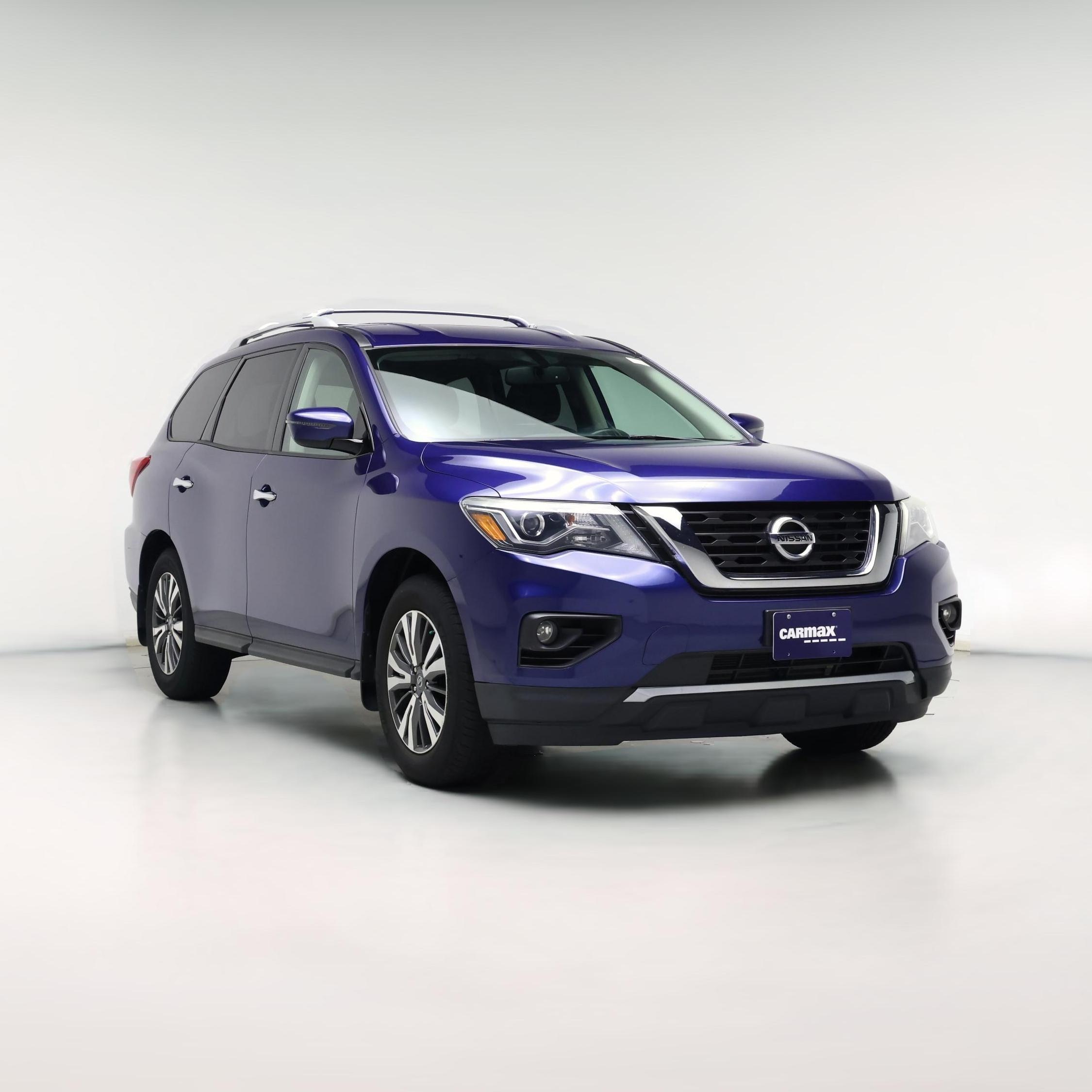 Thumbnail: 2017 Nissan Pathfinder - 1