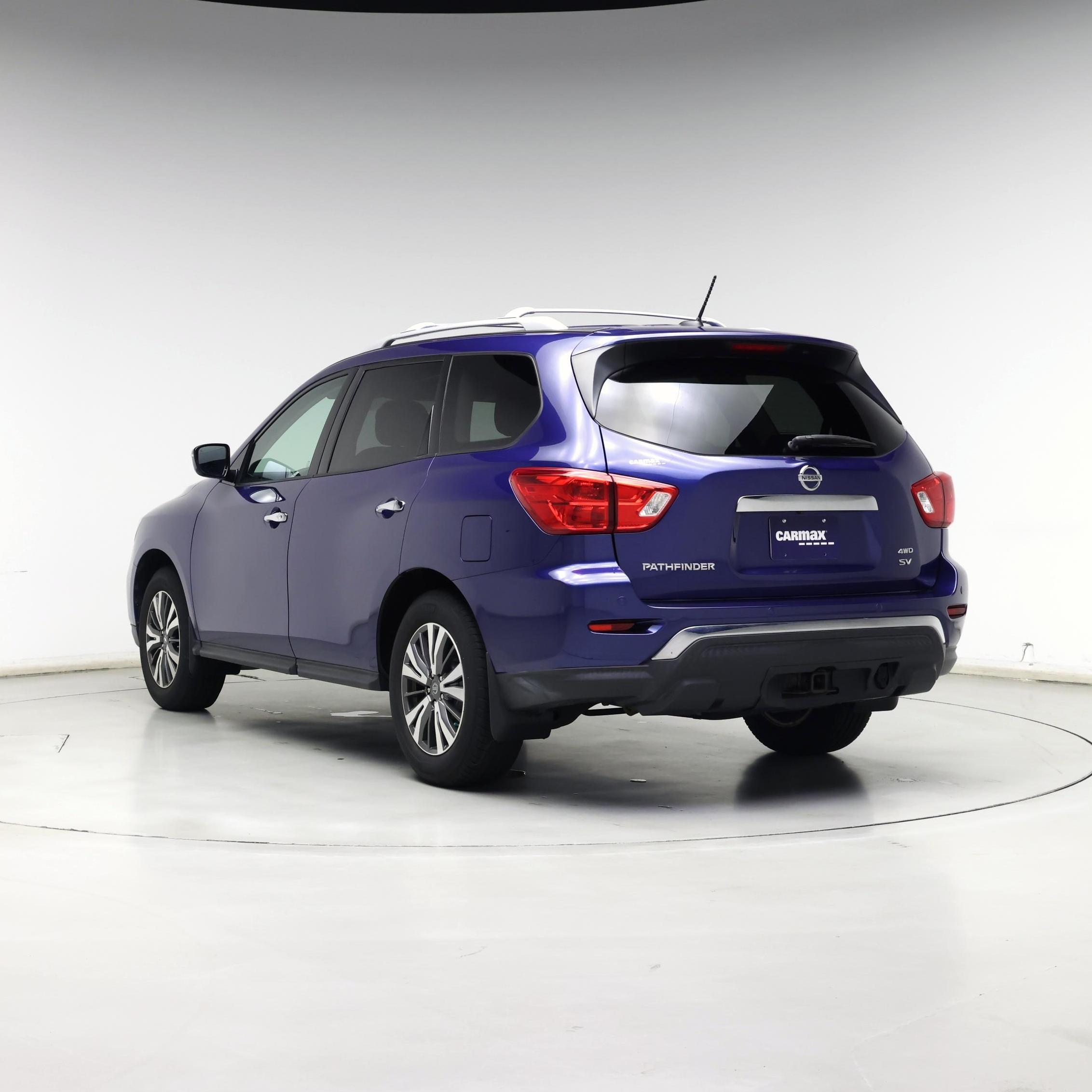 Thumbnail: 2017 Nissan Pathfinder - 2