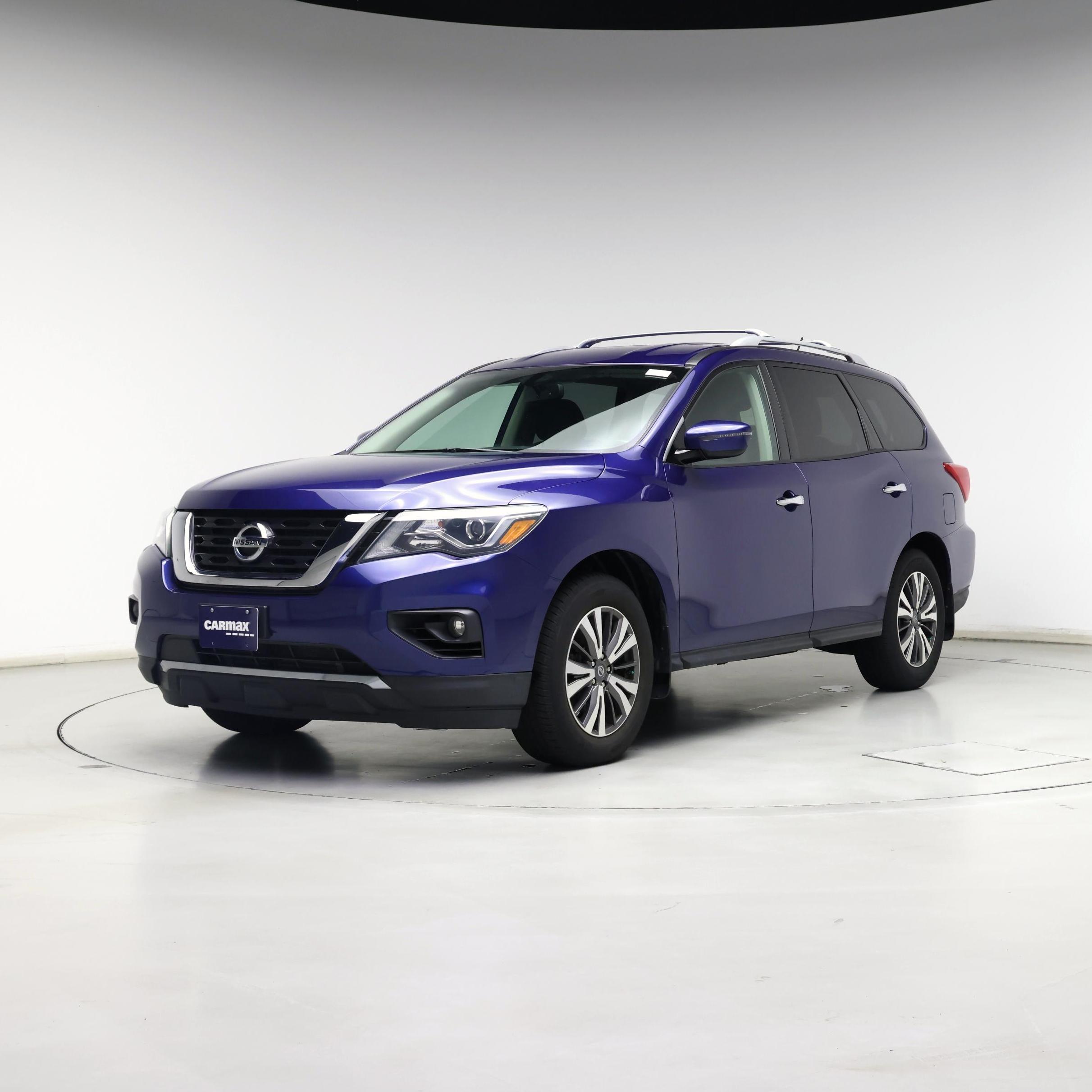 Thumbnail: 2017 Nissan Pathfinder - 4