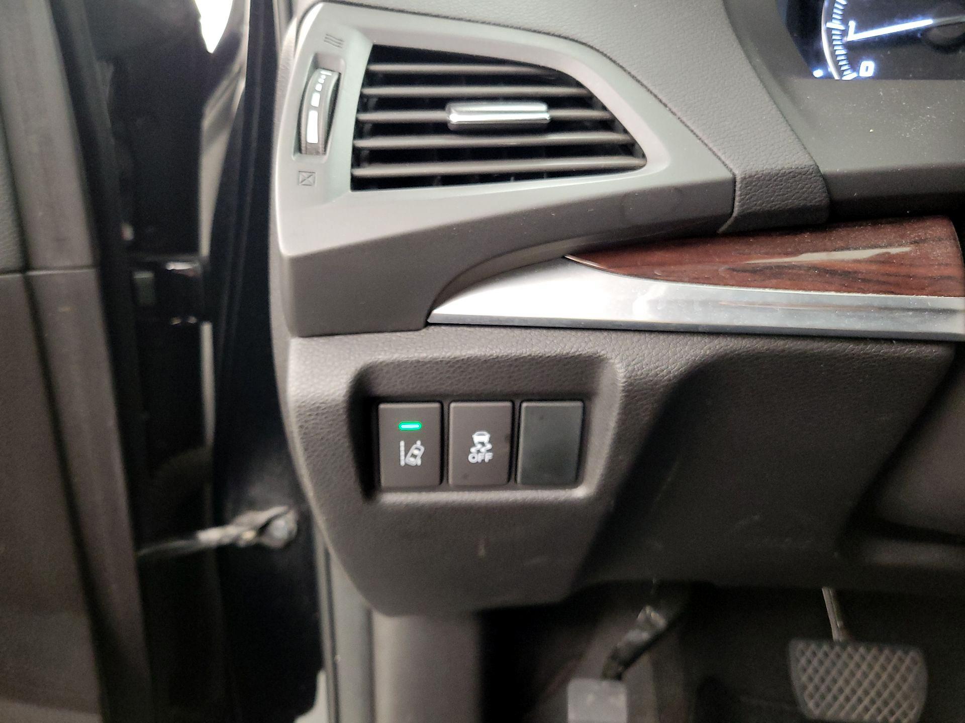 Thumbnail: 2016 Acura MDX - 13