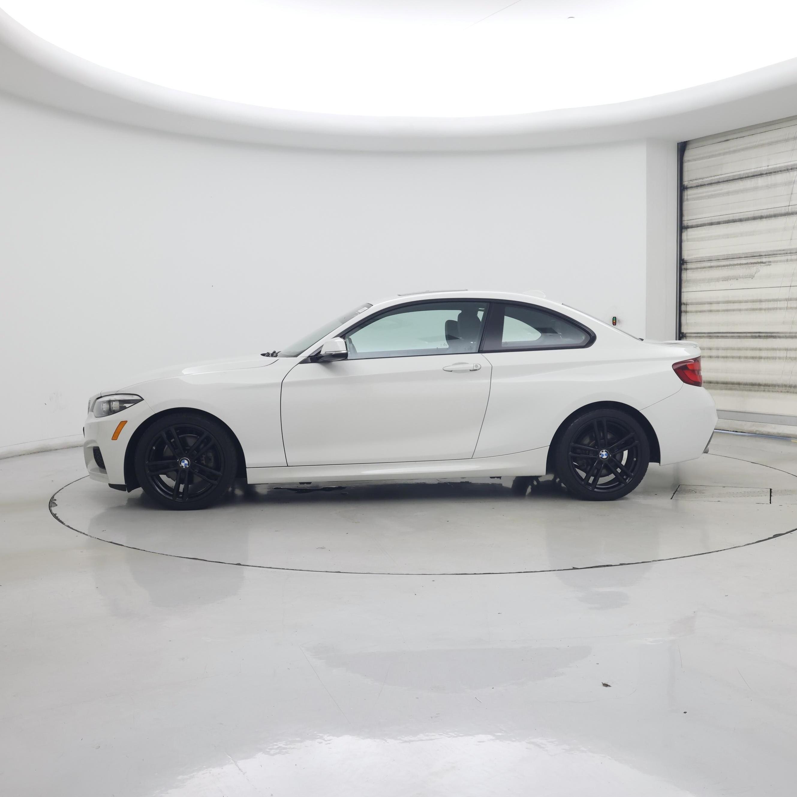Thumbnail: 2020 BMW 2 Series - 3