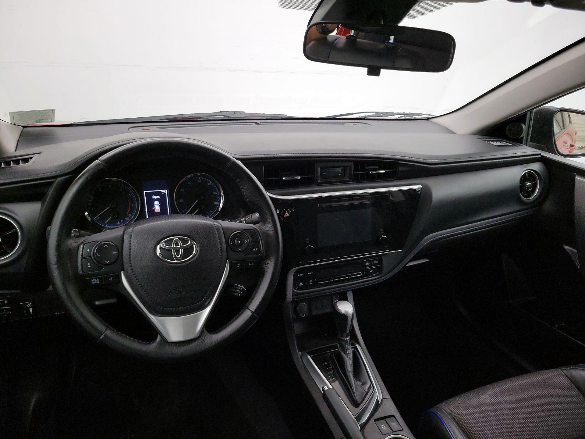 Thumbnail: 2018 Toyota Corolla - 9