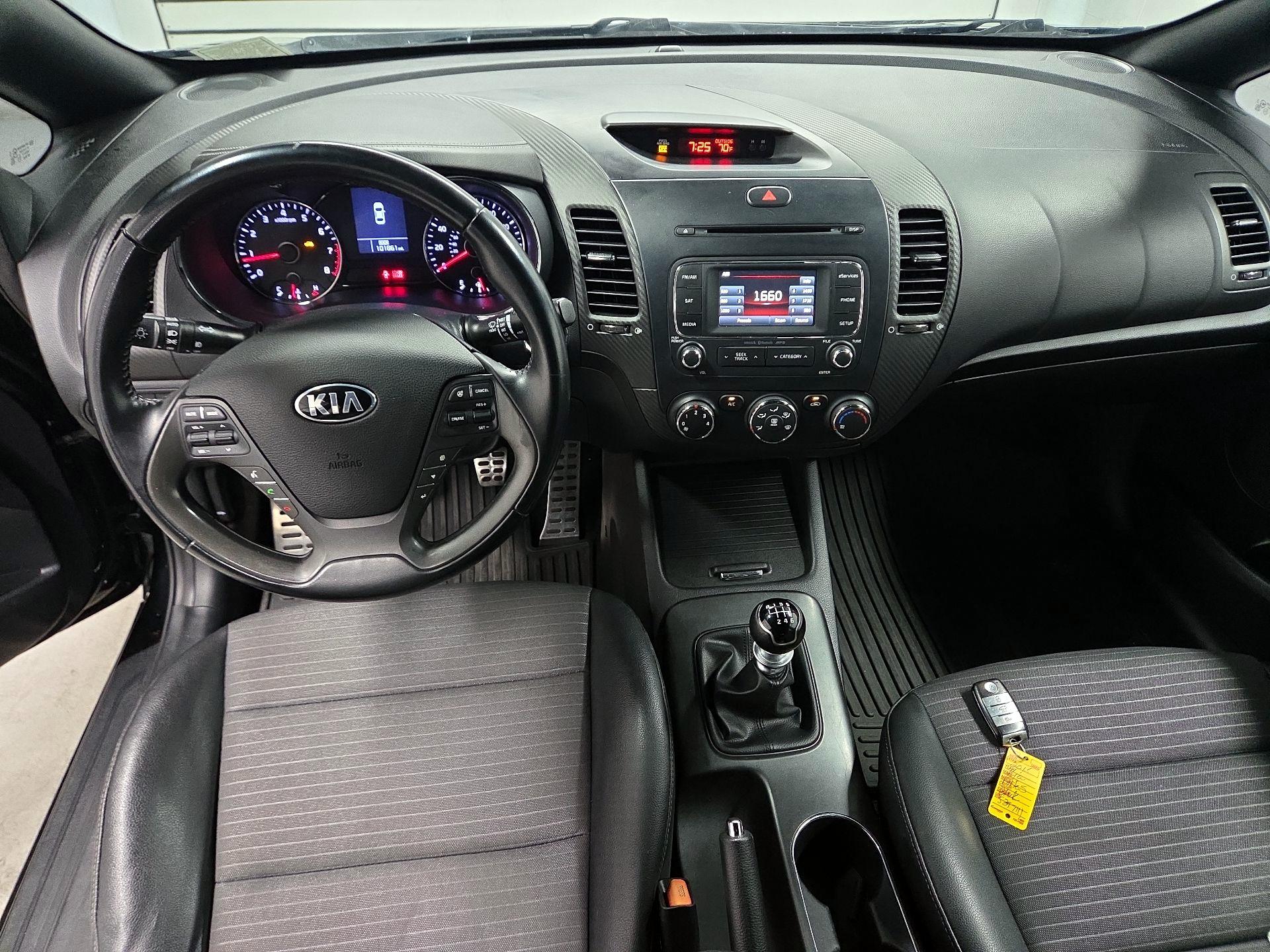 Thumbnail: 2015 Kia Forte - 9