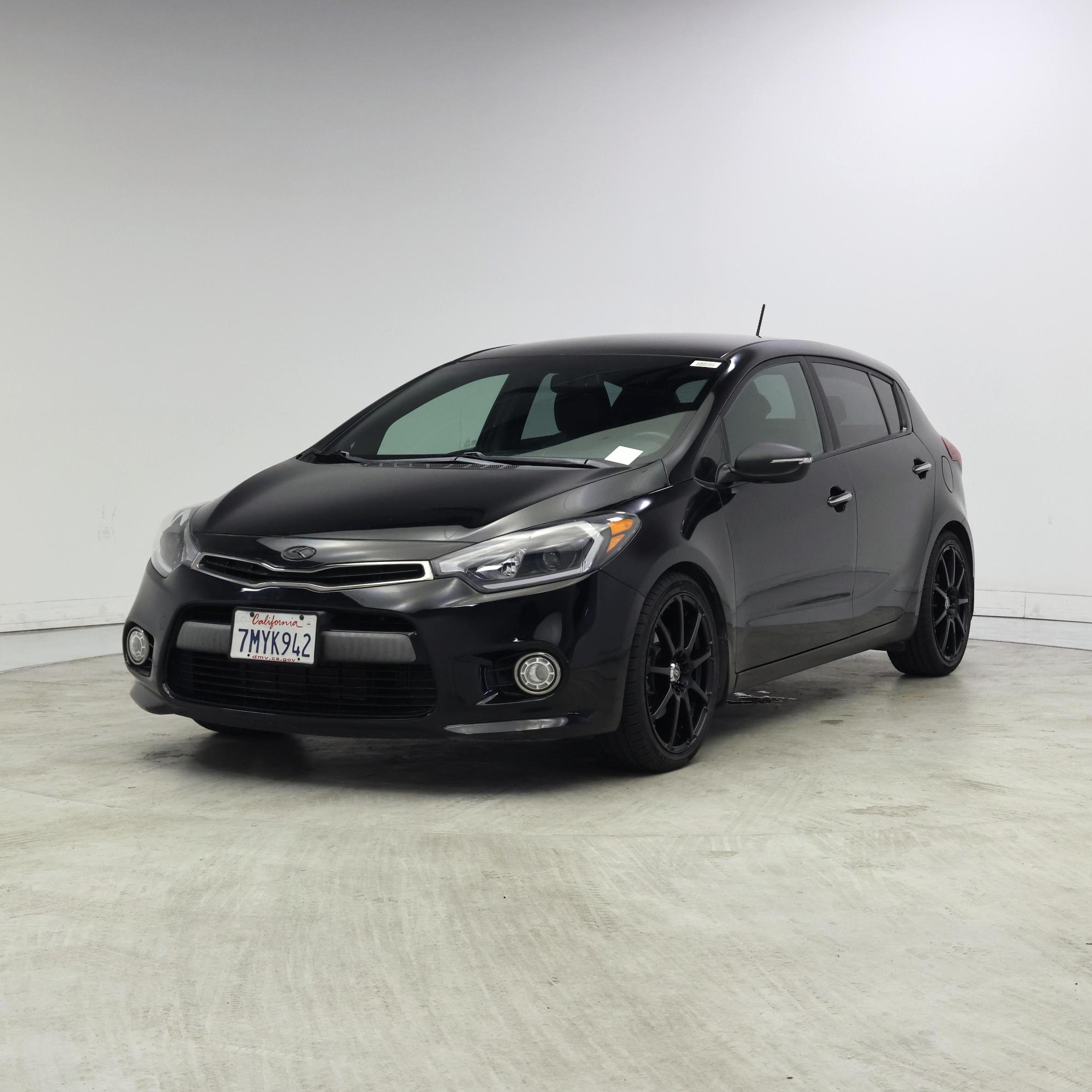 Thumbnail: 2015 Kia Forte - 4