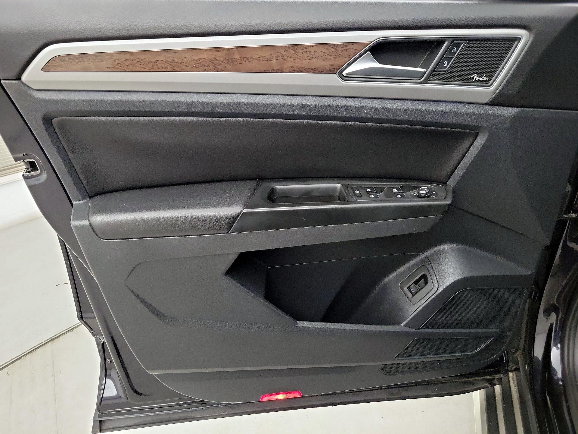 Thumbnail: 2018 Volkswagen Atlas - 12