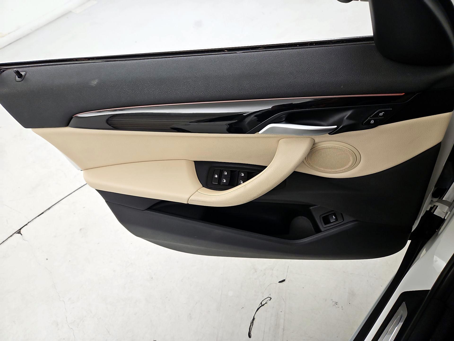 Thumbnail: 2017 BMW X1 - 12