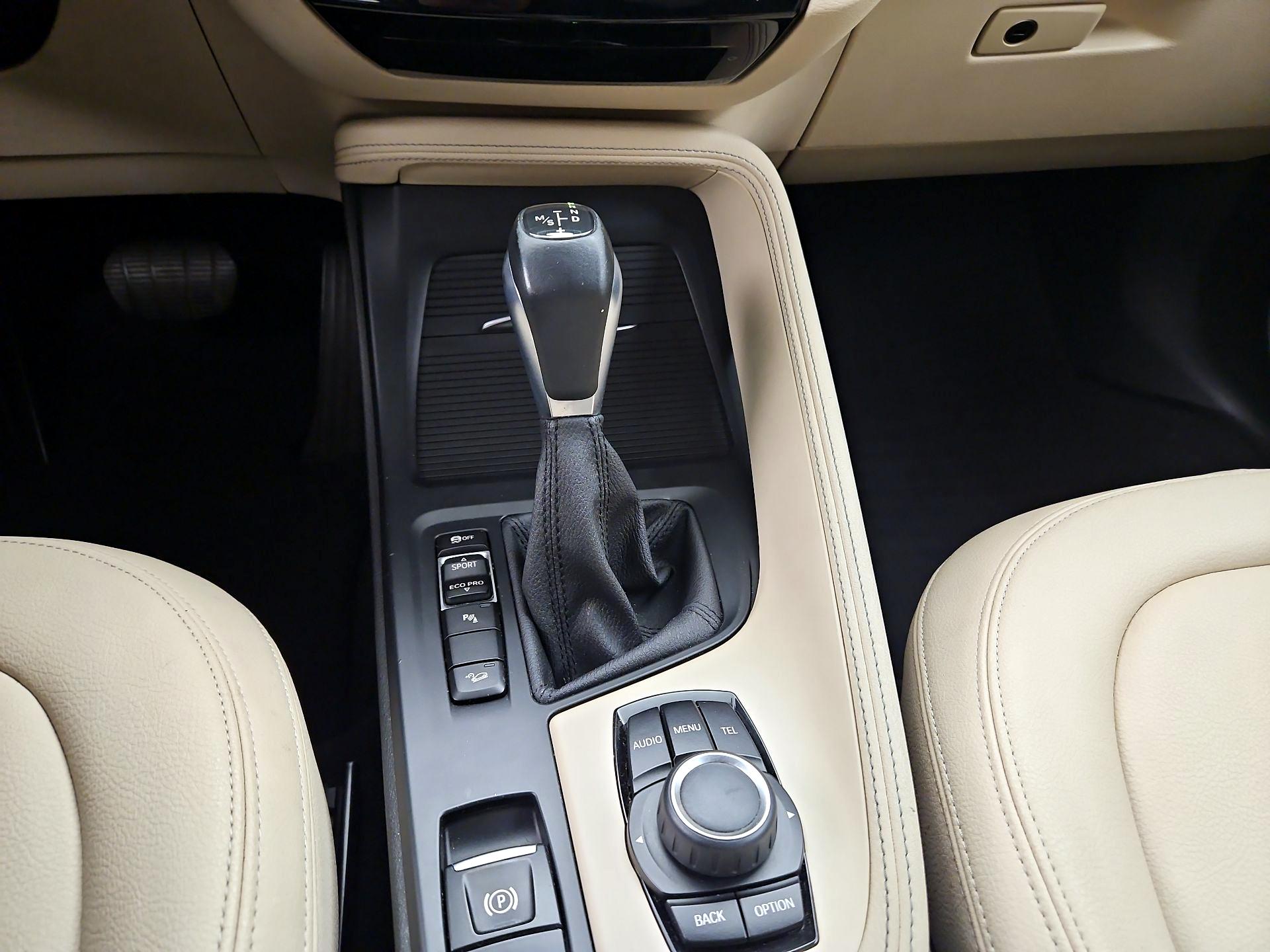Thumbnail: 2017 BMW X1 - 16