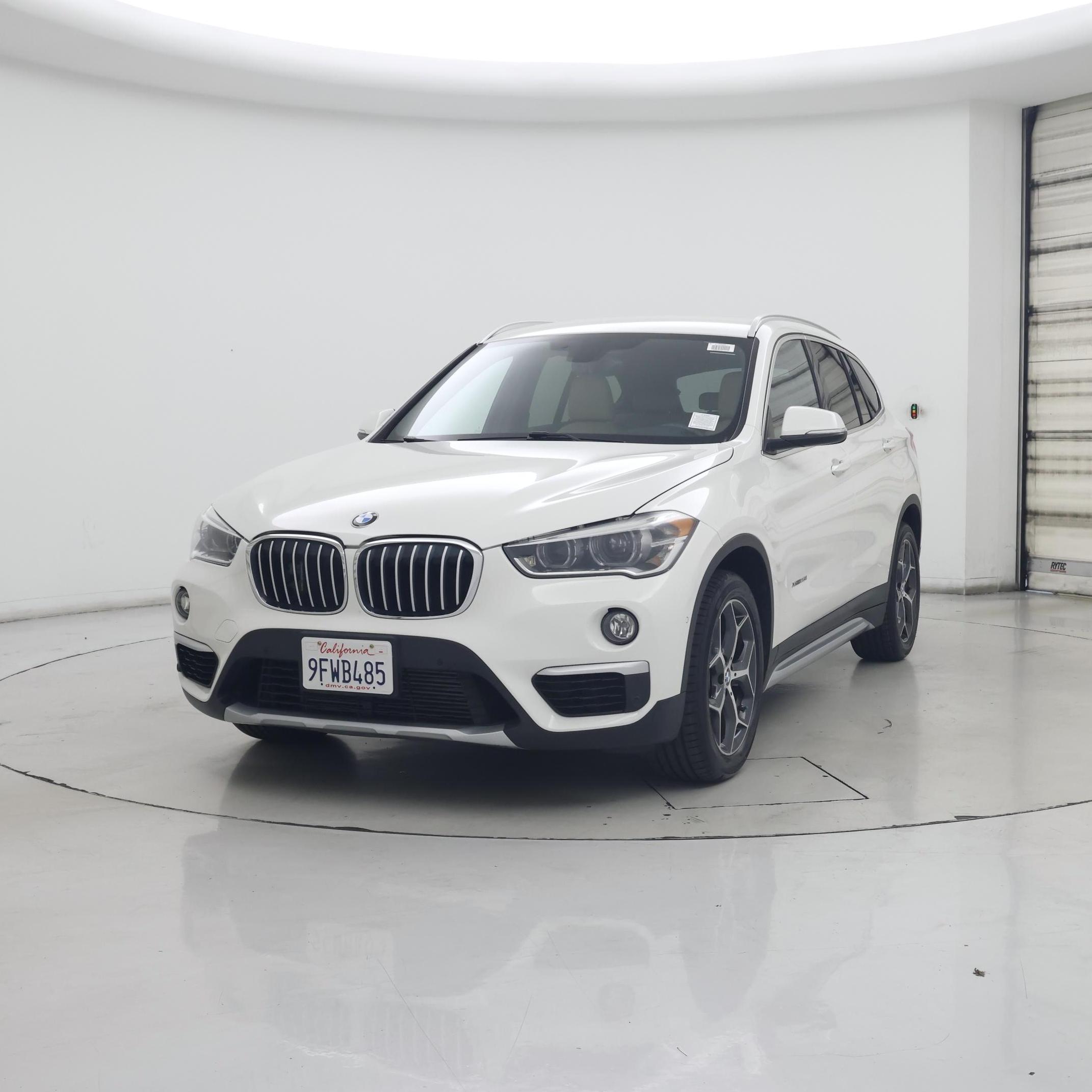 Thumbnail: 2017 BMW X1 - 4