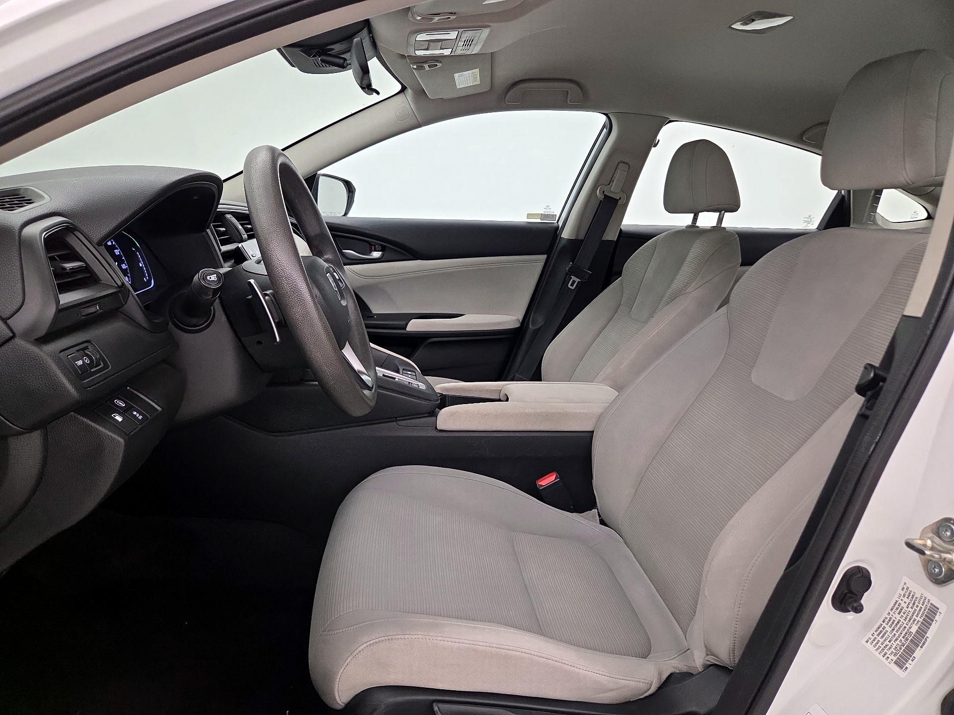 Thumbnail: 2020 Honda Insight - 11