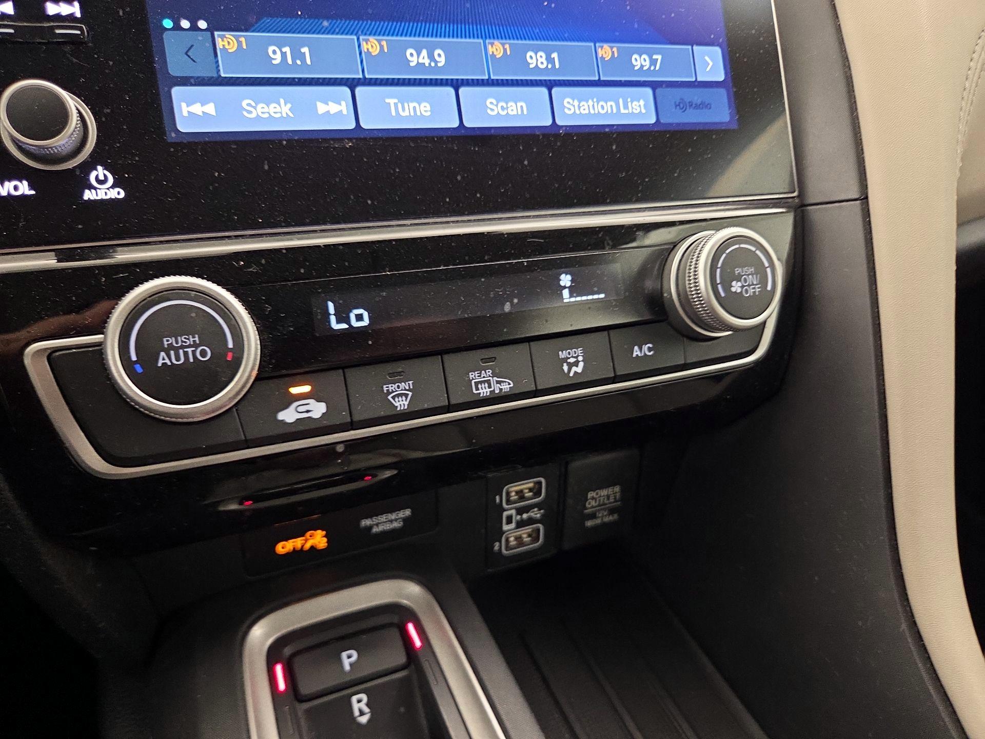 Thumbnail: 2020 Honda Insight - 16