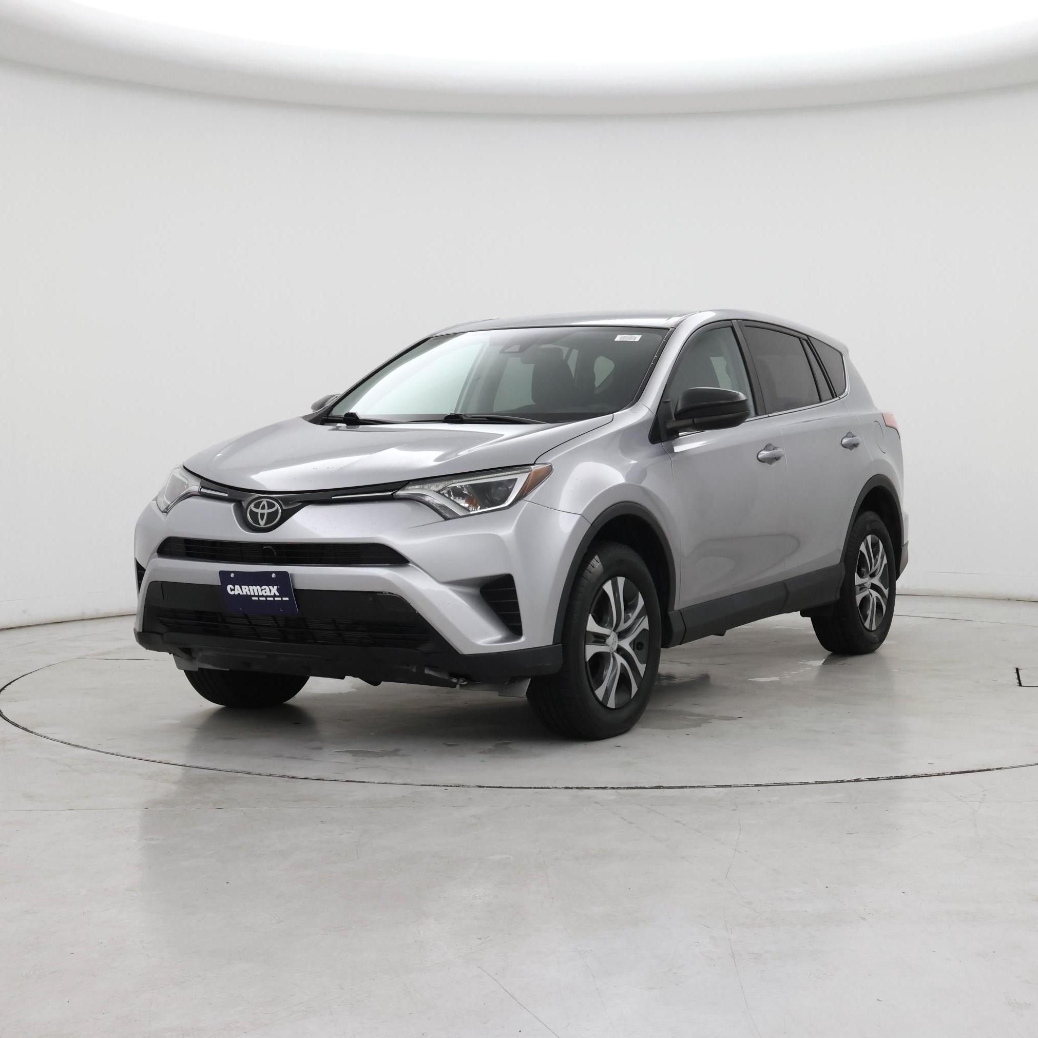 Thumbnail: 2017 Toyota RAV4 - 4