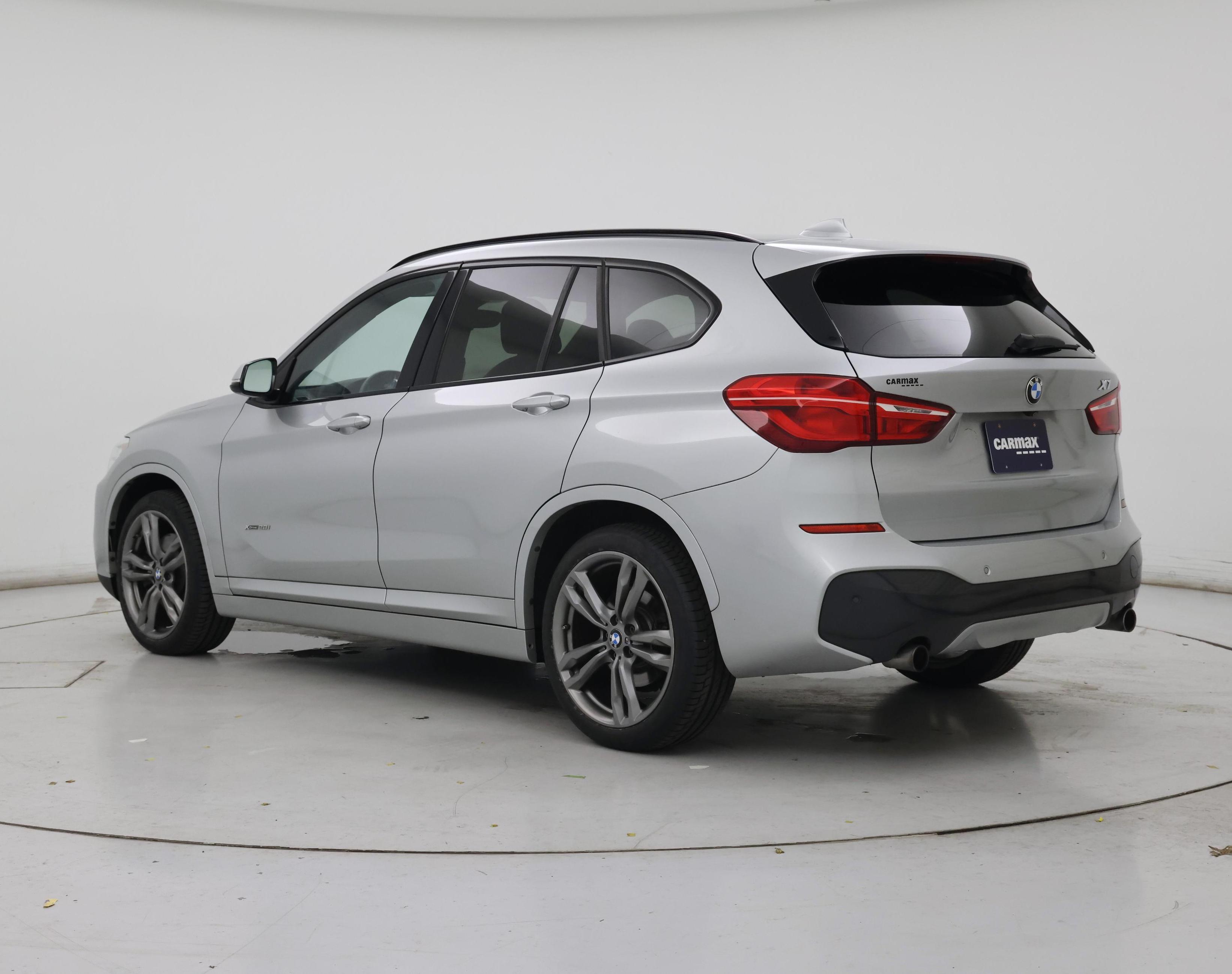 Thumbnail: 2017 BMW X1 - 2